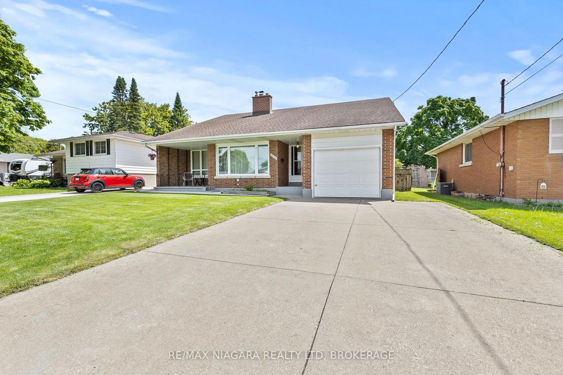 Photo 3 of 6628 Argyll Crescent, Niagara Falls, Arad/Fallsview — HOMEH