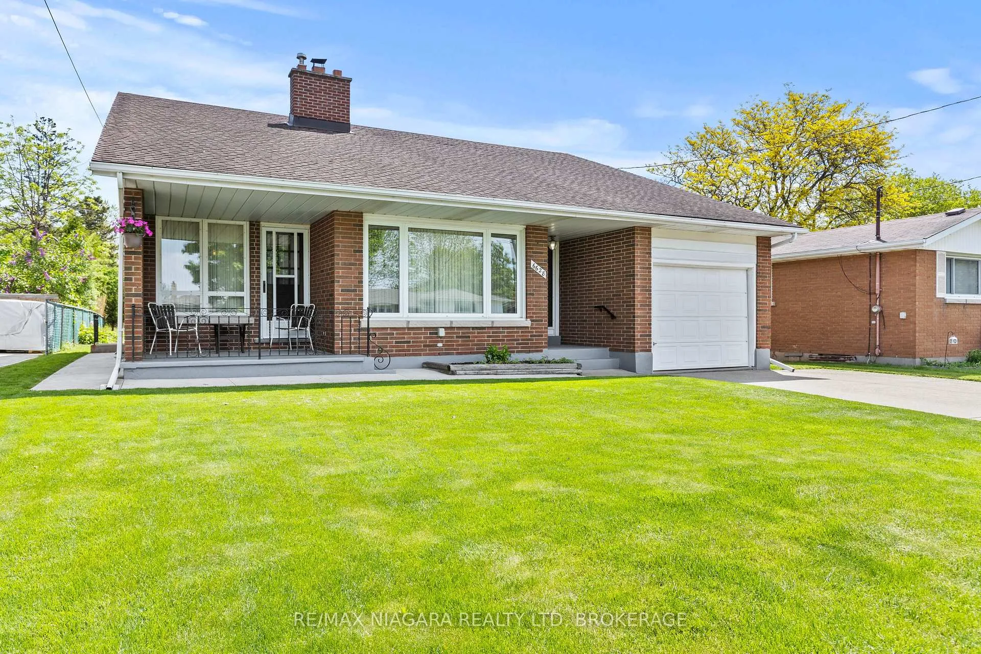 Photo 4 of 6628 Argyll Crescent, Niagara Falls, Arad/Fallsview — HOMEH