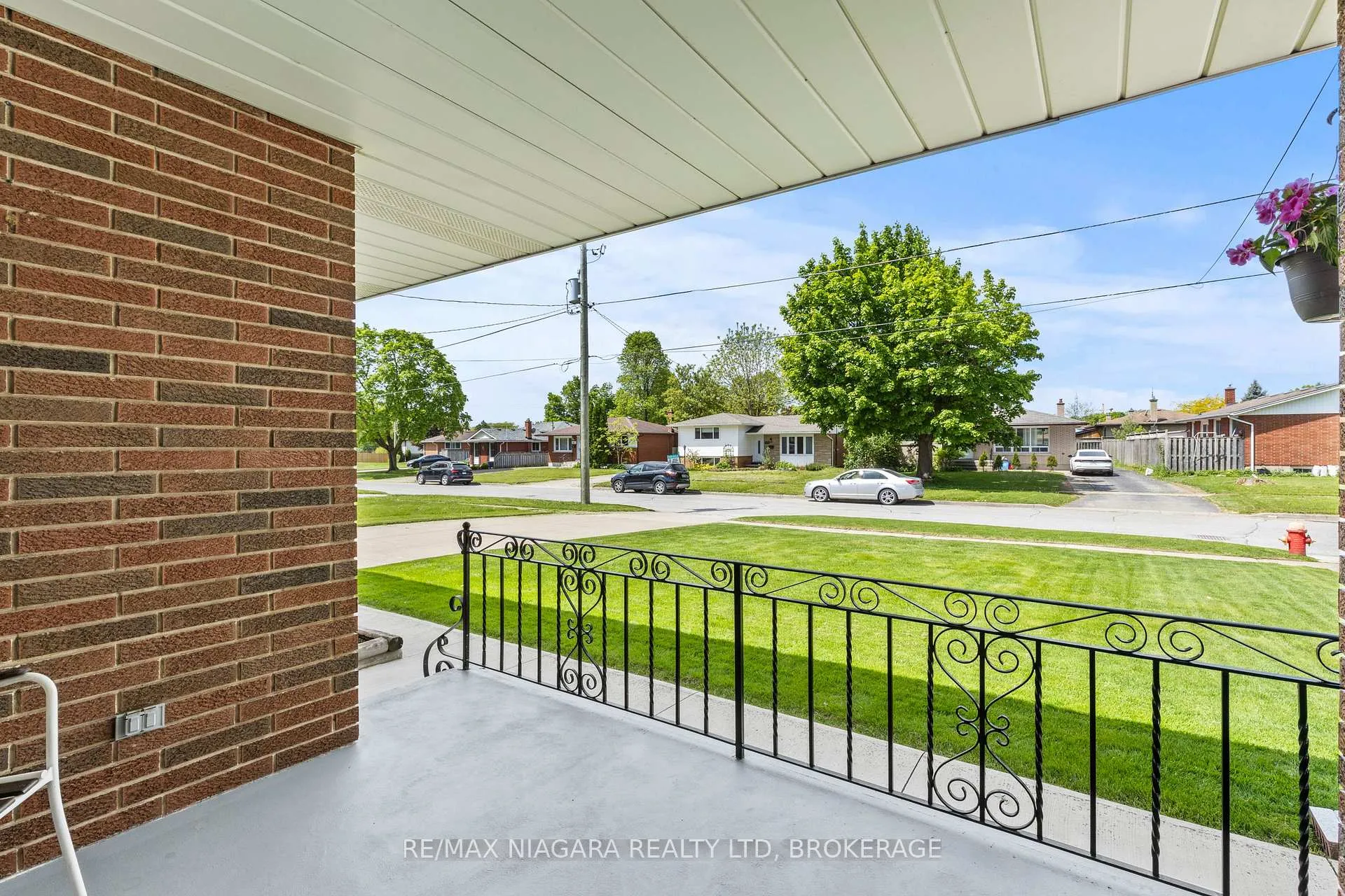 Photo 7 of 6628 Argyll Crescent, Niagara Falls, Arad/Fallsview — HOMEH