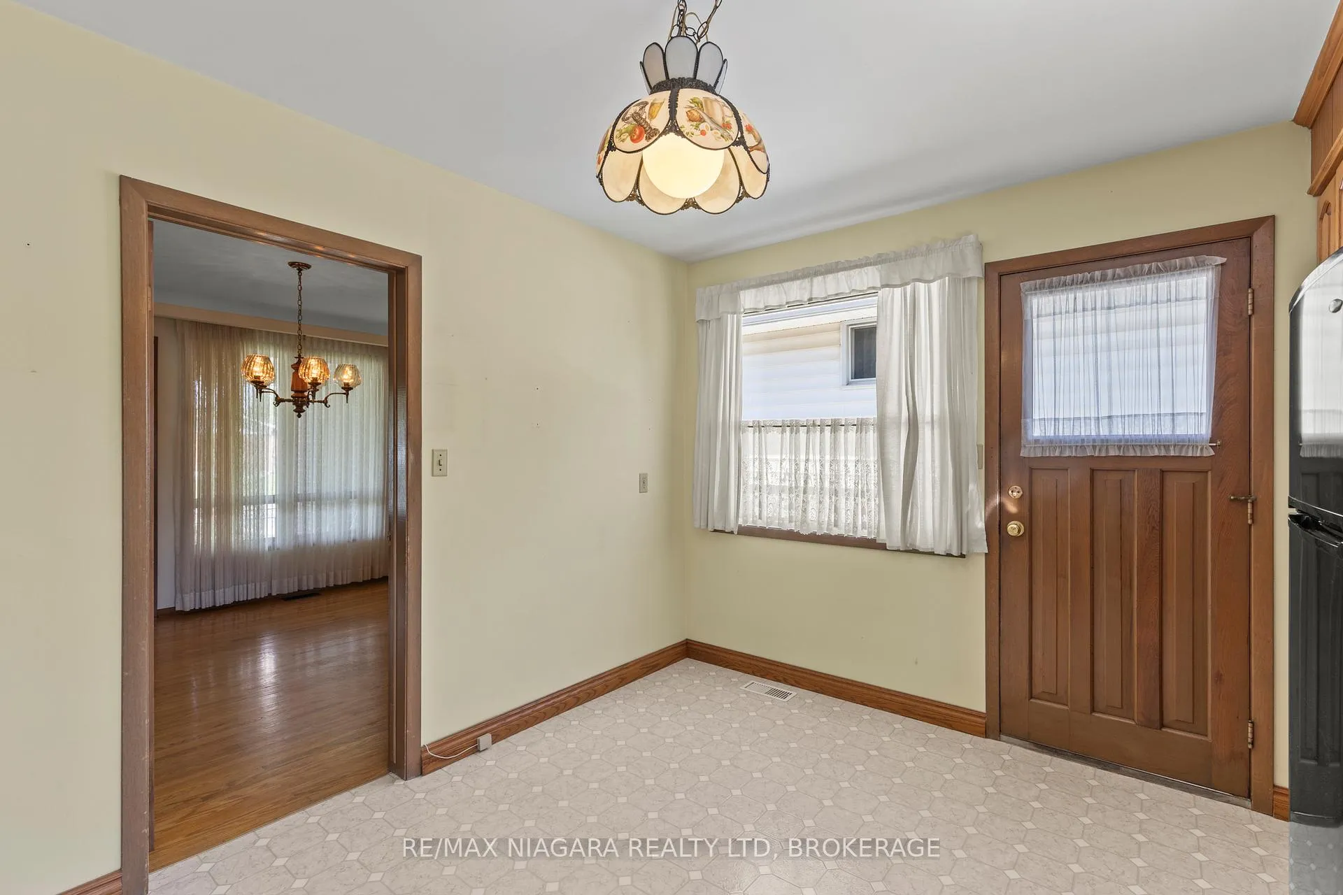 Photo 18 of 6628 Argyll Crescent, Niagara Falls, Arad/Fallsview — HOMEH