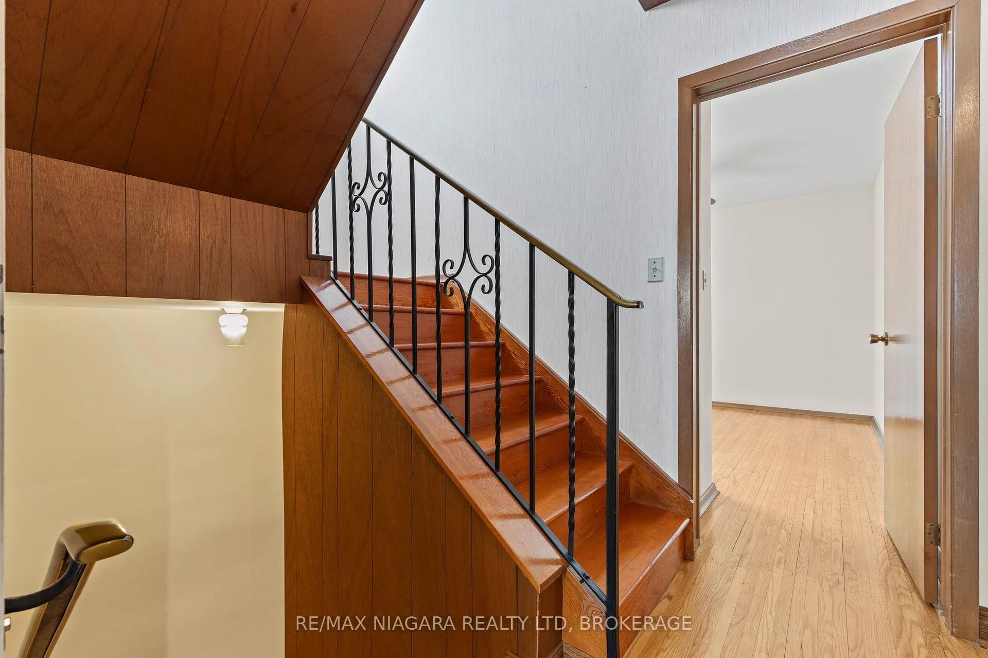 Photo 19 of 6628 Argyll Crescent, Niagara Falls, Arad/Fallsview — HOMEH