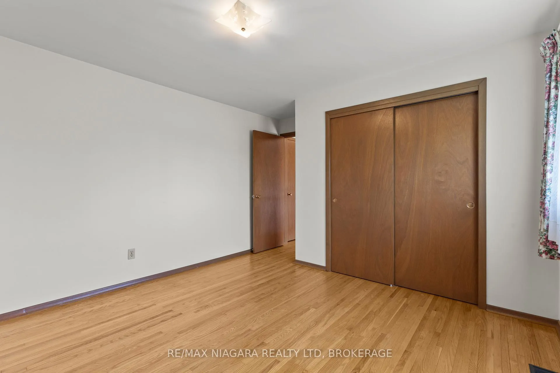 Photo 26 of 6628 Argyll Crescent, Niagara Falls, Arad/Fallsview — HOMEH
