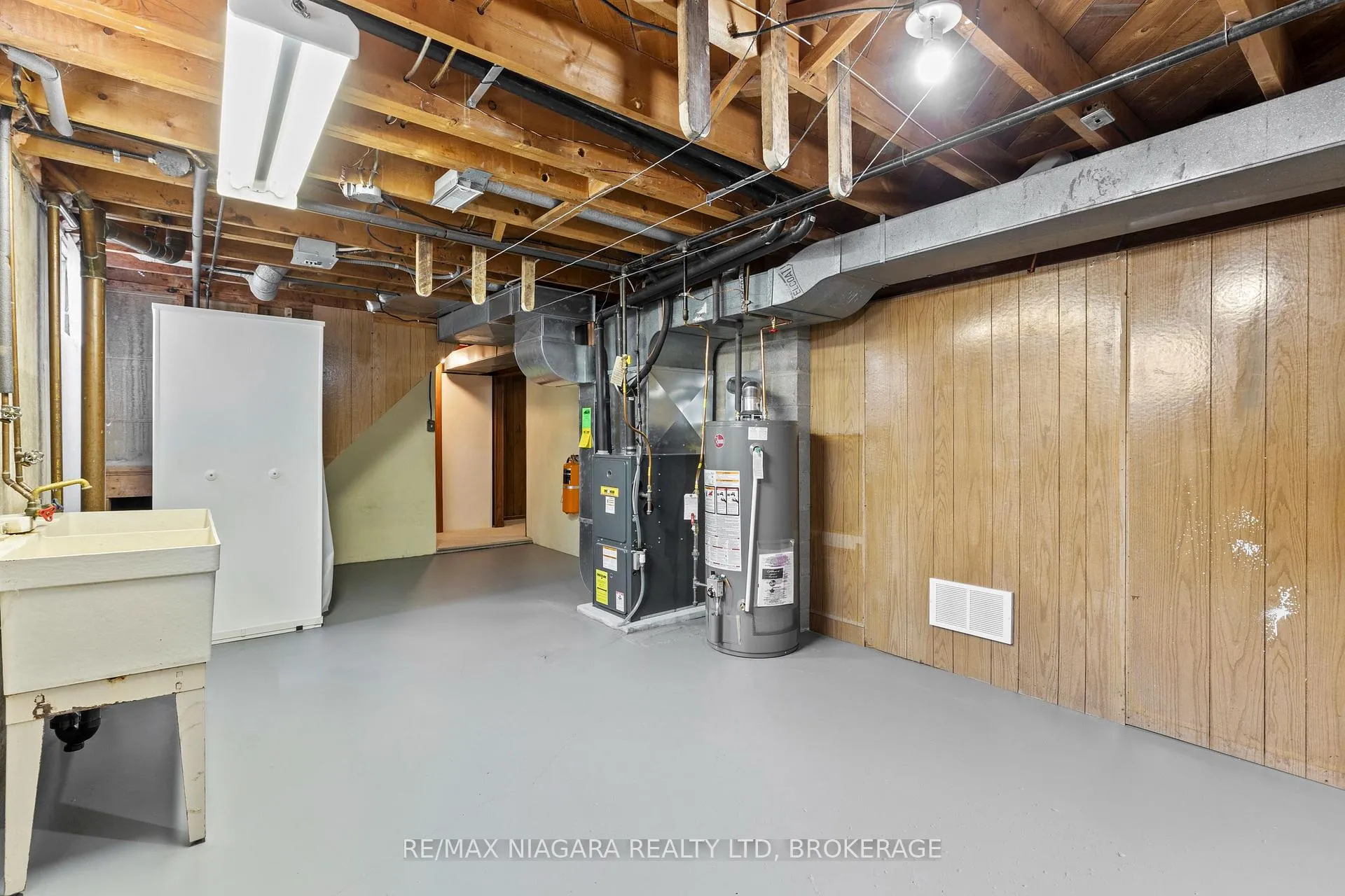 Photo 35 of 6628 Argyll Crescent, Niagara Falls, Arad/Fallsview — HOMEH