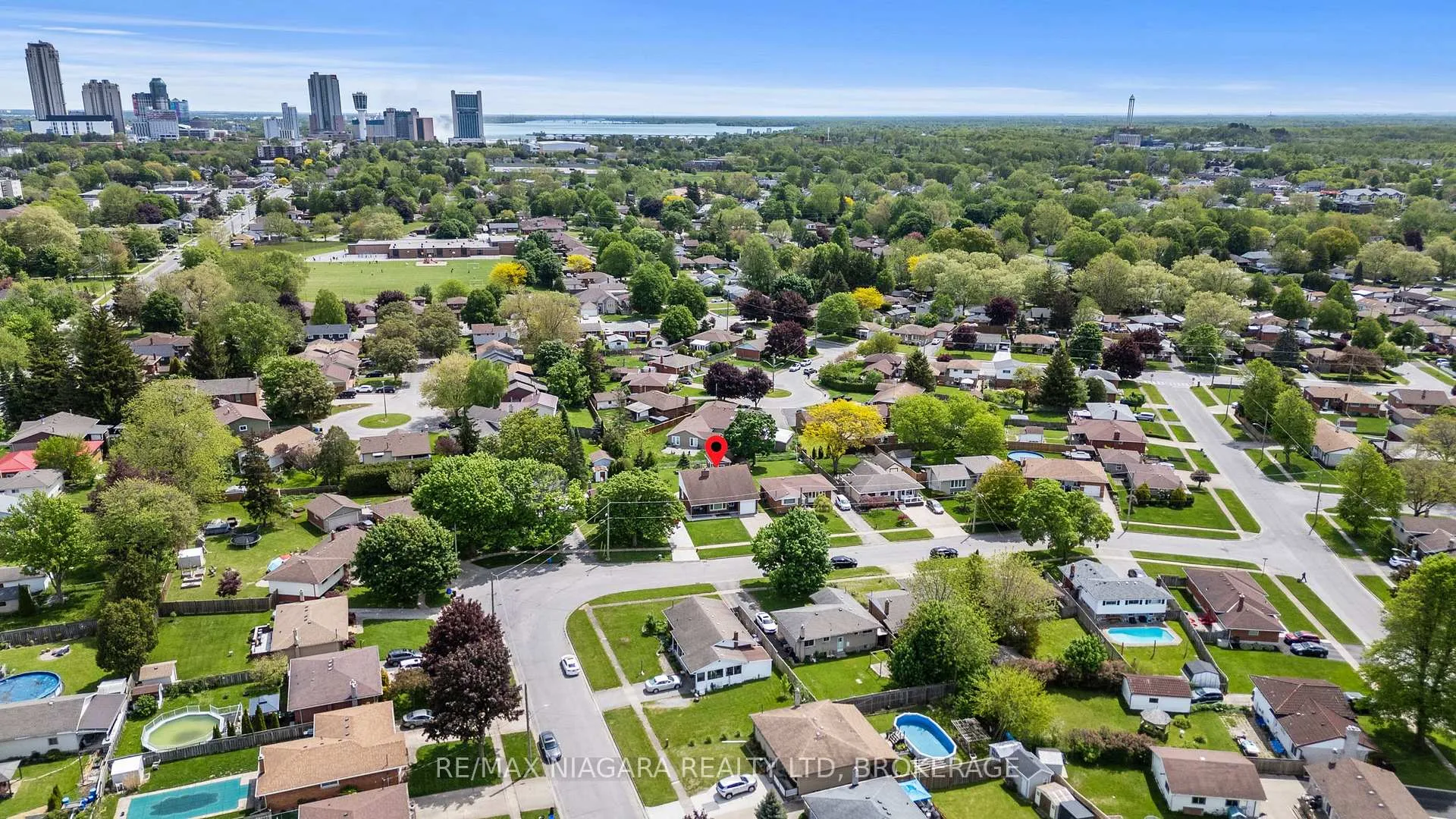 Photo 43 of 6628 Argyll Crescent, Niagara Falls, Arad/Fallsview — HOMEH