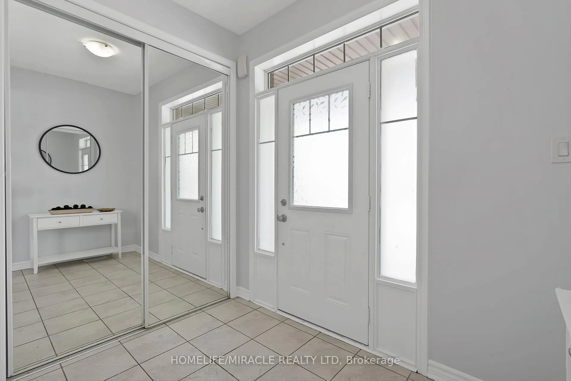 Photo 3 of 12 Ringway Road, Brampton, Northwest Brampton — HOMEH