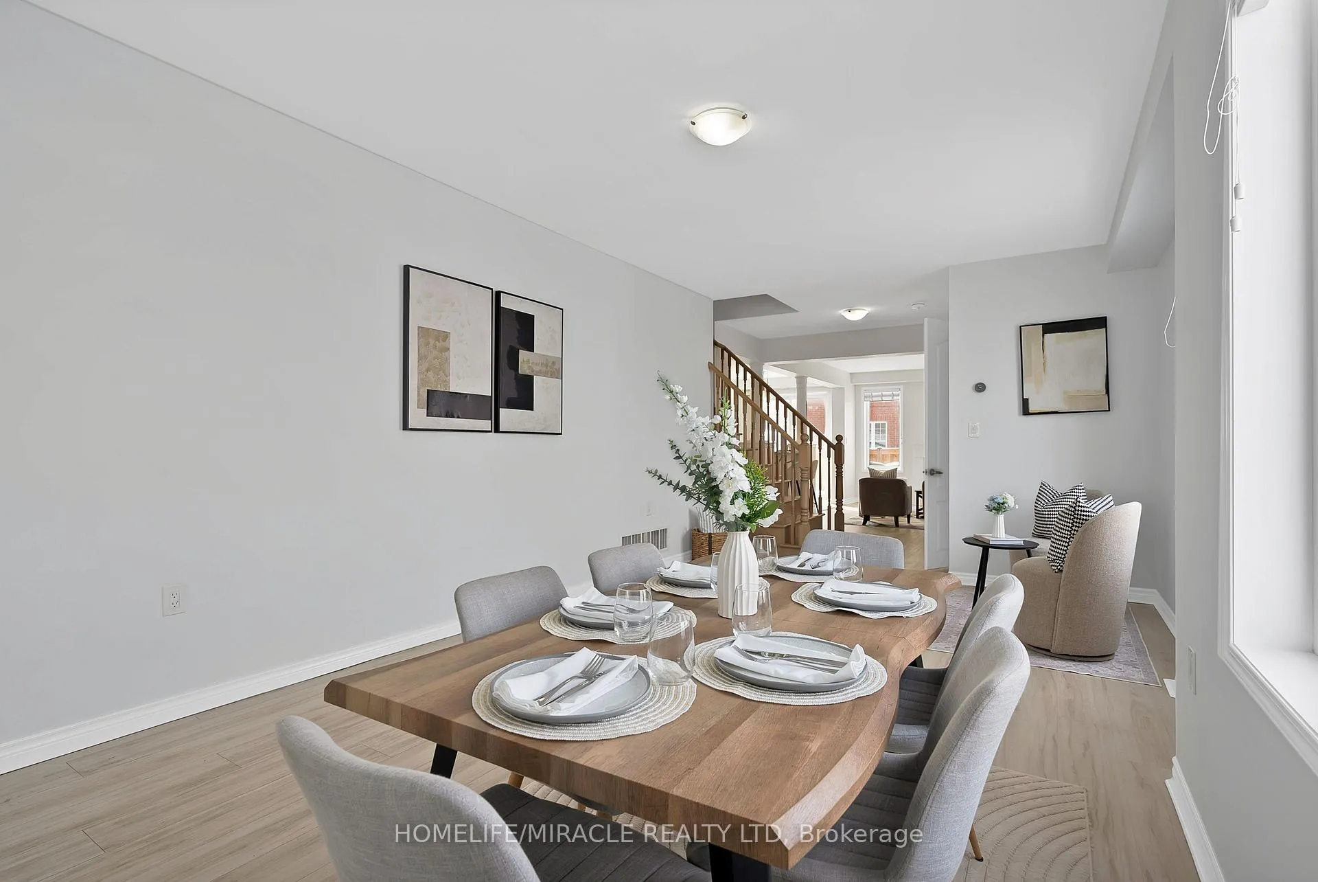 Photo 5 of 12 Ringway Road, Brampton, Northwest Brampton — HOMEH