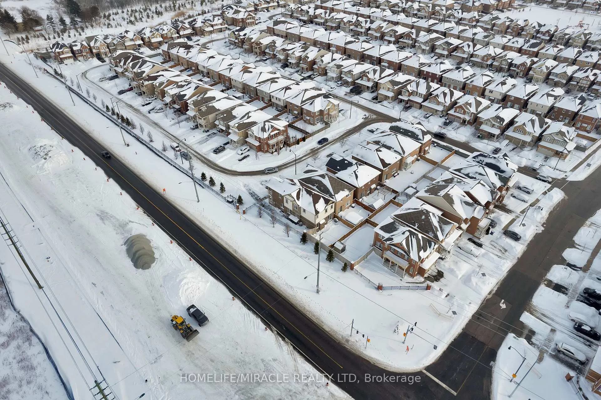 Photo 43 of 12 Ringway Road, Brampton, Northwest Brampton — HOMEH