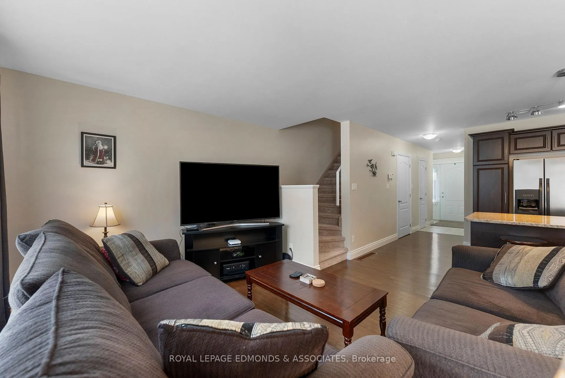 Photo 12 of 27 Winston Avenue, Petawawa — HOMEH