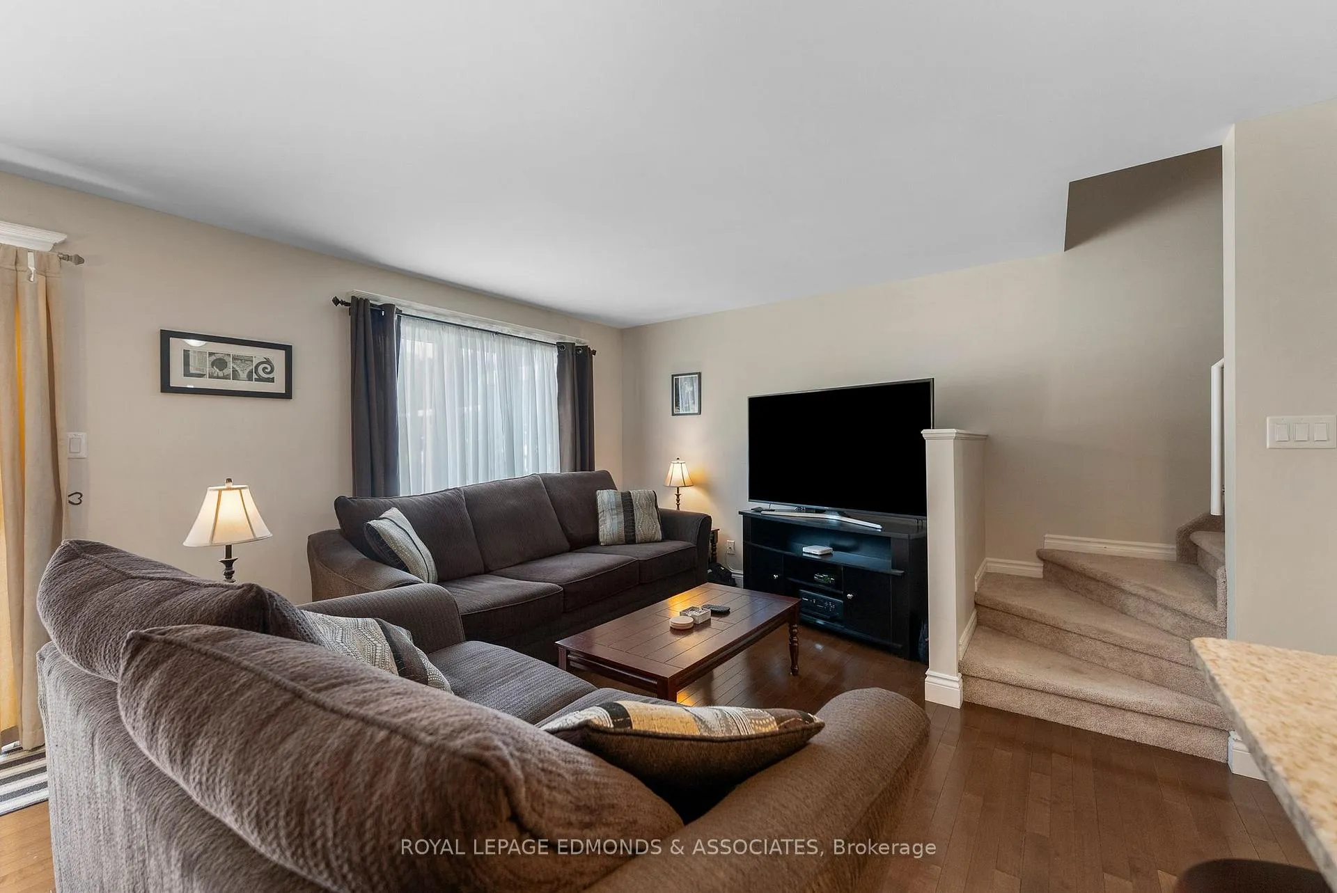 Photo 13 of 27 Winston Avenue, Petawawa — HOMEH
