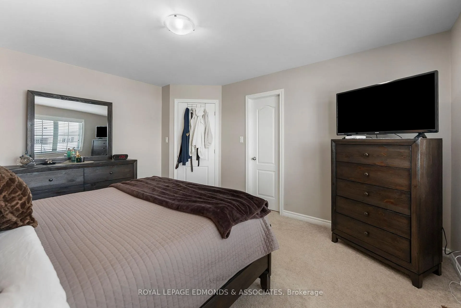 Photo 20 of 27 Winston Avenue, Petawawa — HOMEH