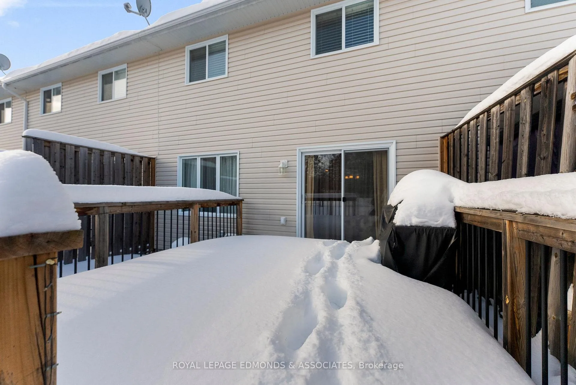 Photo 32 of 27 Winston Avenue, Petawawa — HOMEH