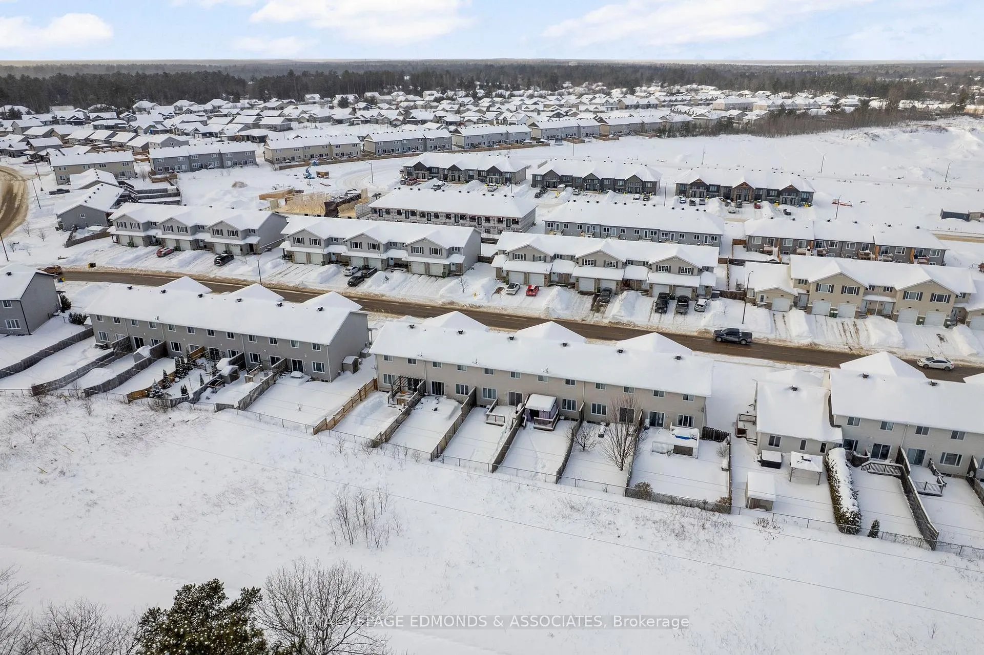 Photo 37 of 27 Winston Avenue, Petawawa — HOMEH