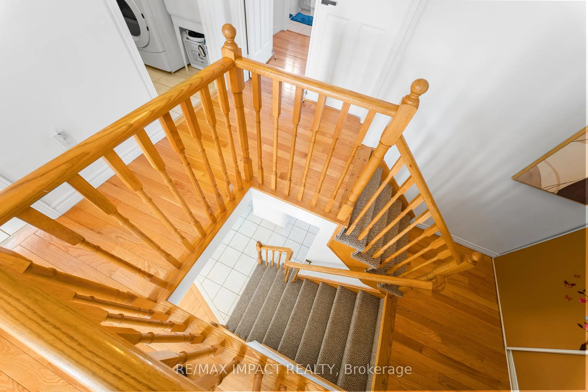 Photo 10 of 549 Brasswinds Trail, Oshawa, Pinecrest — HOMEH