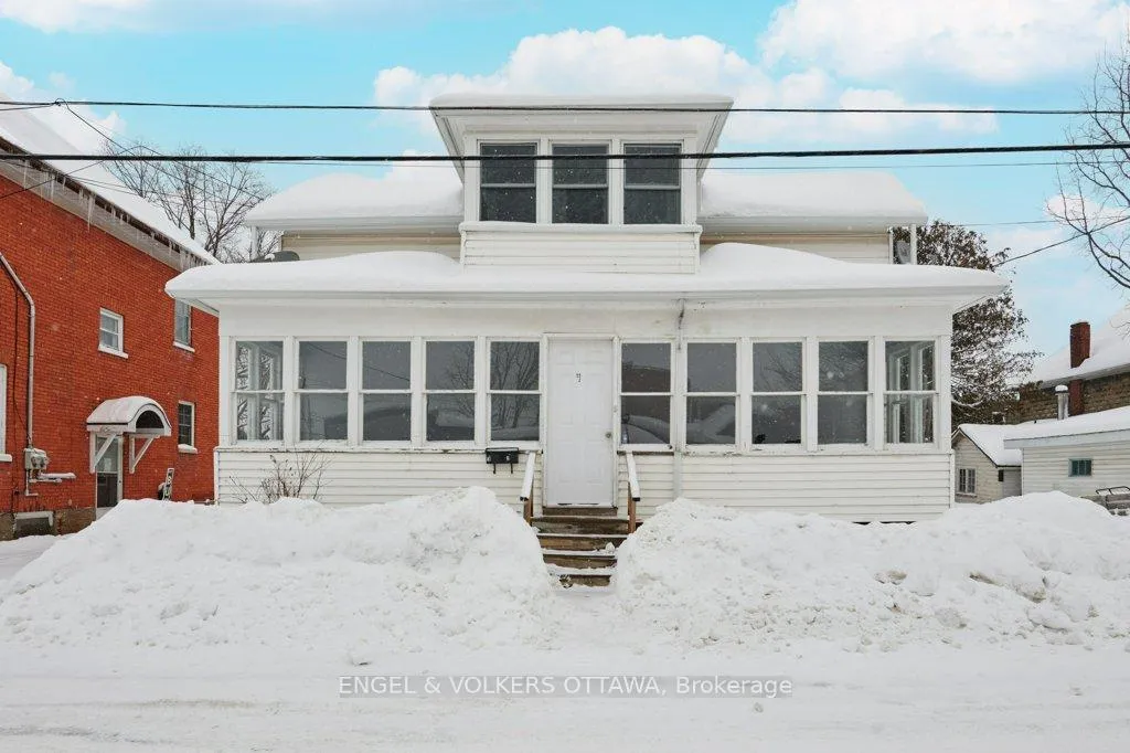 Photo 1 of 55 Ogden Avenue, Smiths Falls — HOMEH
