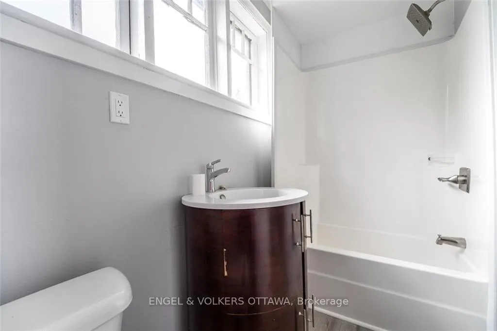 Photo 34 of 55 Ogden Avenue, Smiths Falls — HOMEH