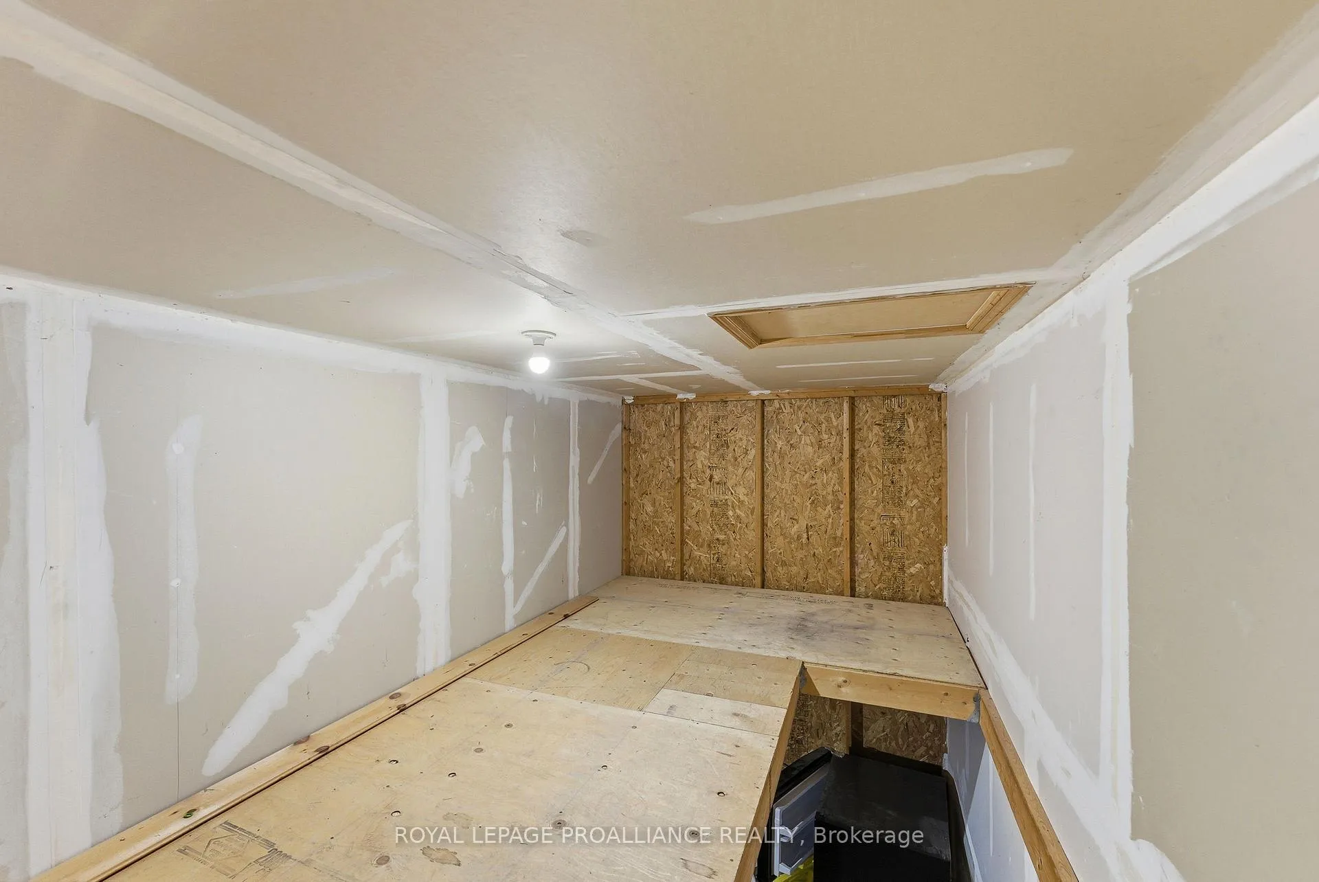 Photo 38 of 253 Herchimer Avenue, Belleville, Belleville Ward — HOMEH