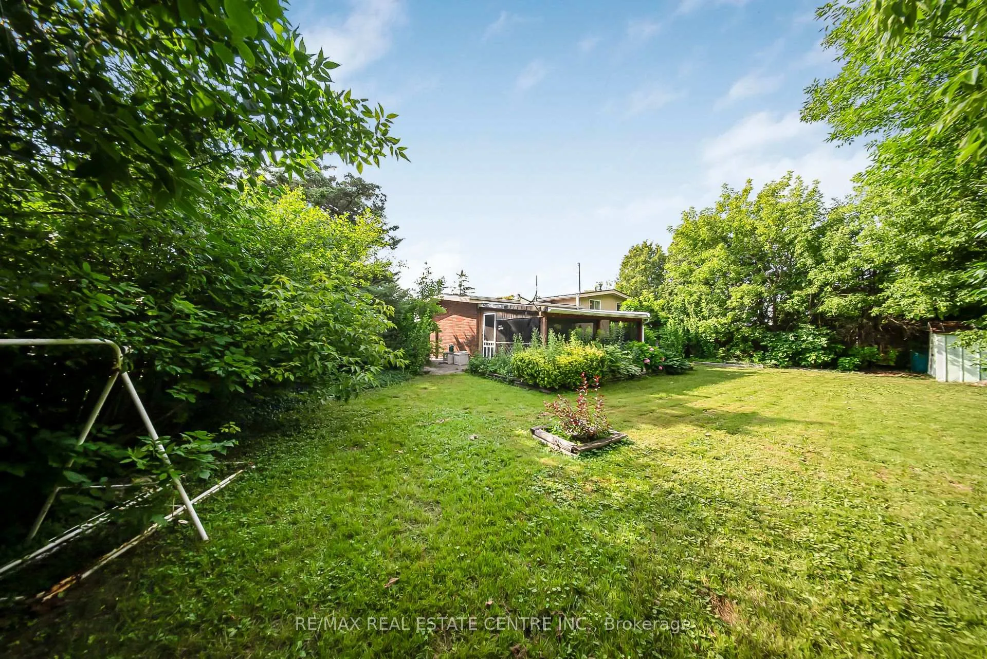 Photo 33 of 23 Coral Drive, Hamilton, Lawfield — HOMEH