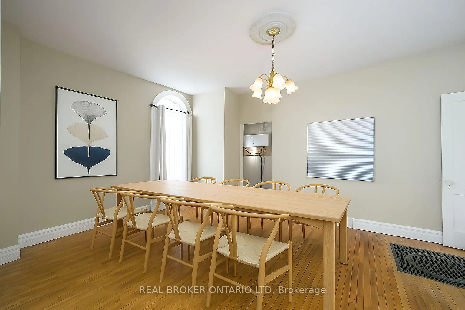 Photo 7 of 222 Ellen Street, North Middlesex, Parkhill — HOMEH