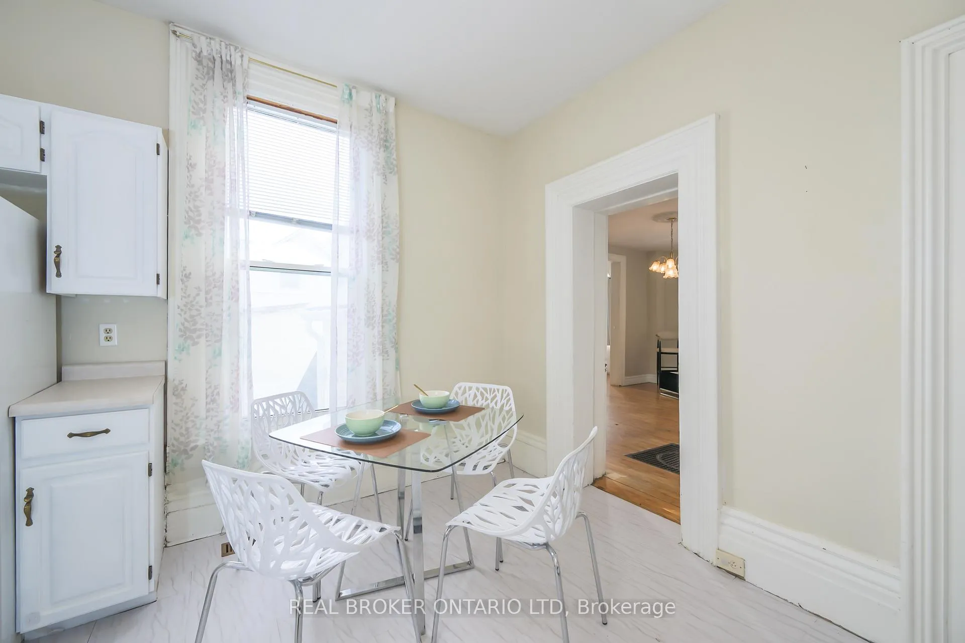 Photo 12 of 222 Ellen Street, North Middlesex, Parkhill — HOMEH