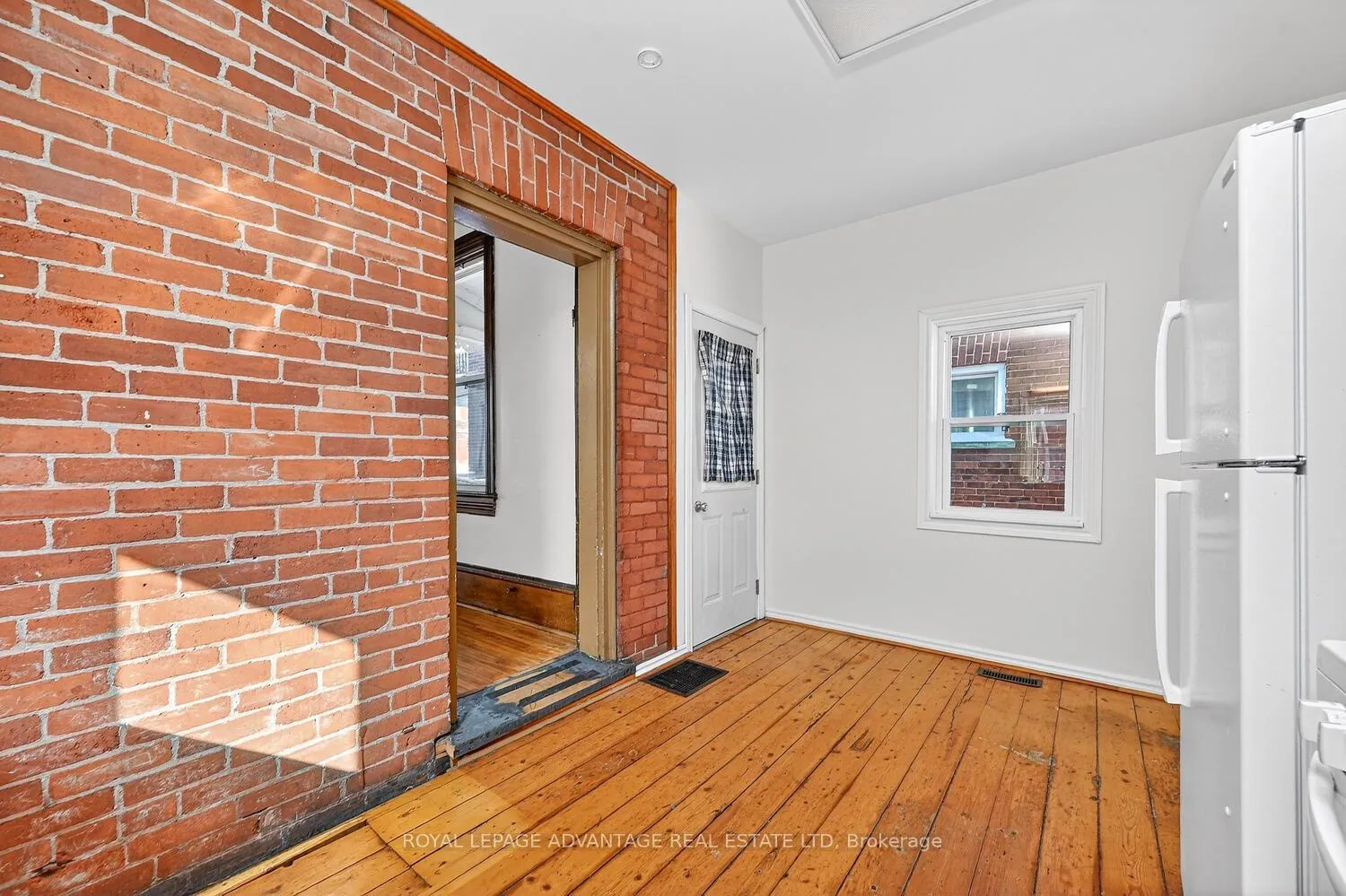 Photo 21 of 73 Russell Street E, Smiths Falls — HOMEH