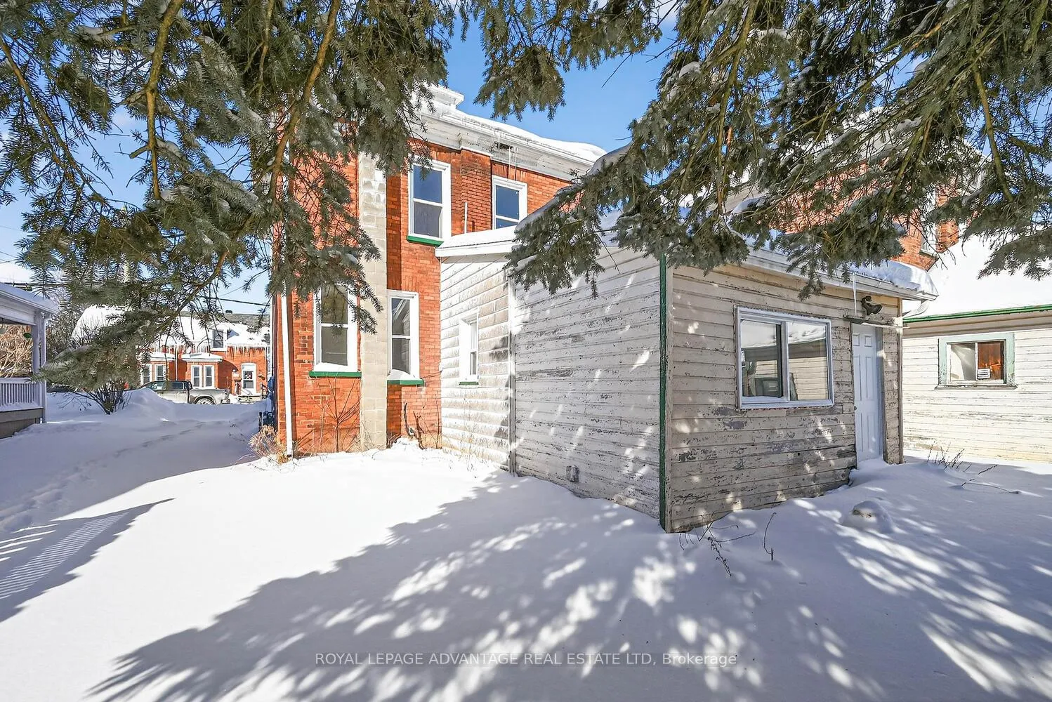 Photo 43 of 73 Russell Street E, Smiths Falls — HOMEH