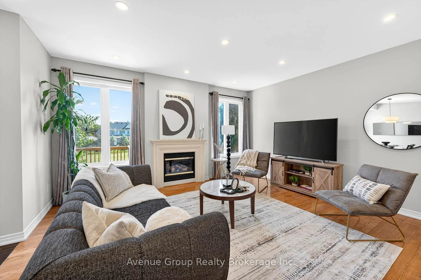 Photo 9 of 17 Adastra Crescent, Markham, Victoria Manor-Jennings Gate — HOMEH