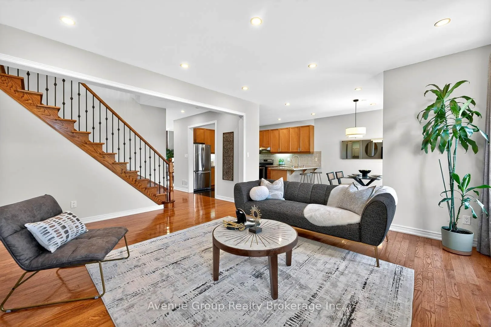 Photo 11 of 17 Adastra Crescent, Markham, Victoria Manor-Jennings Gate — HOMEH