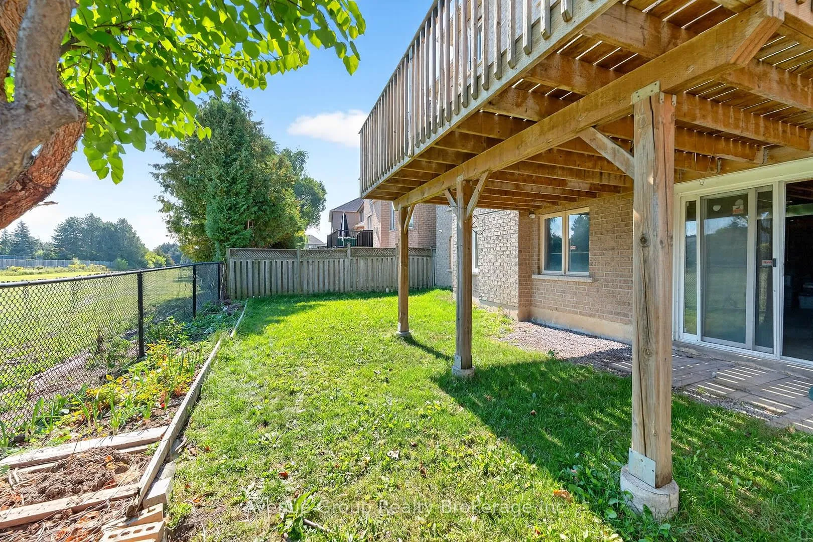 Photo 44 of 17 Adastra Crescent, Markham, Victoria Manor-Jennings Gate — HOMEH