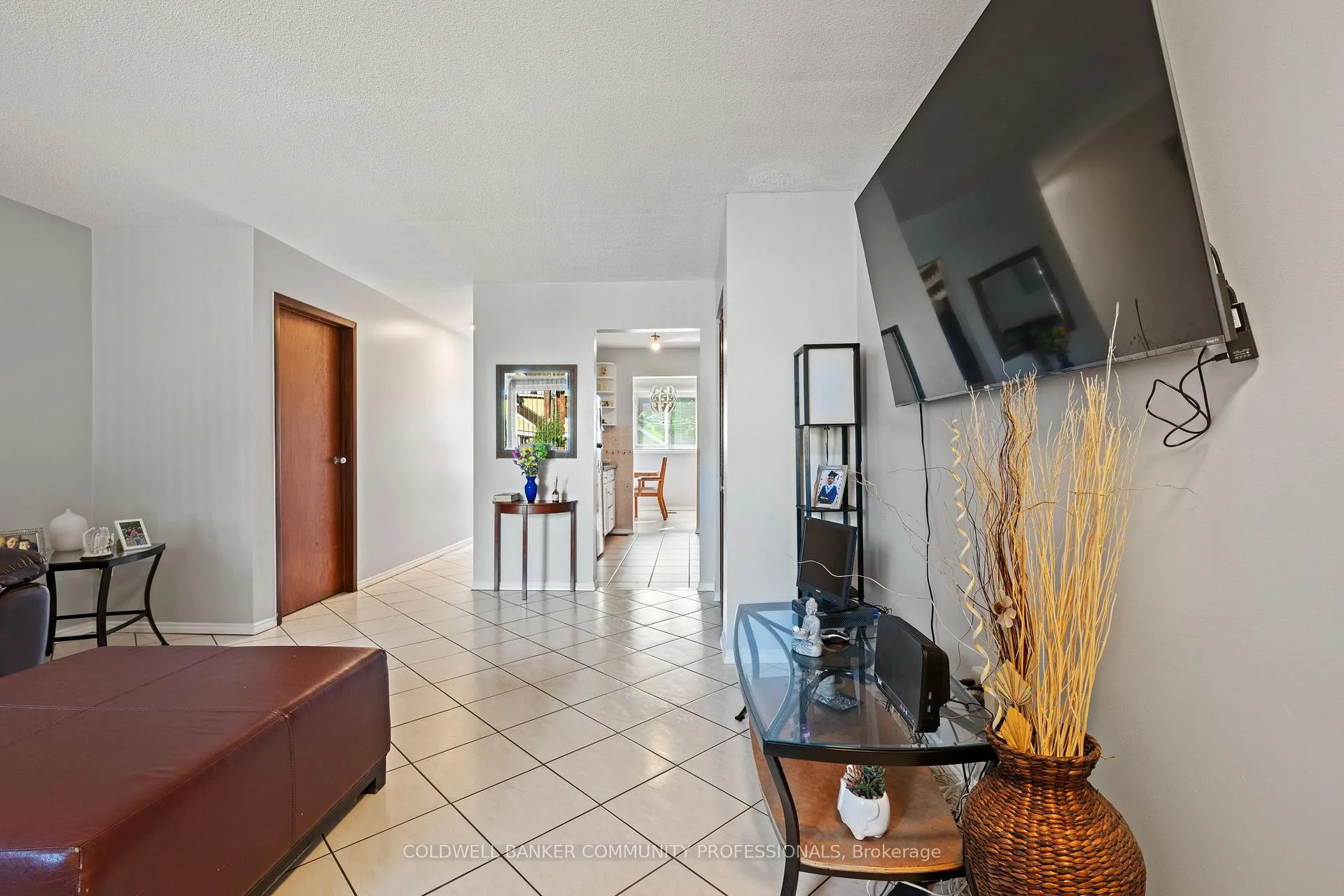 Photo 5 of 135 West Avenue N, Hamilton, Beasley — HOMEH