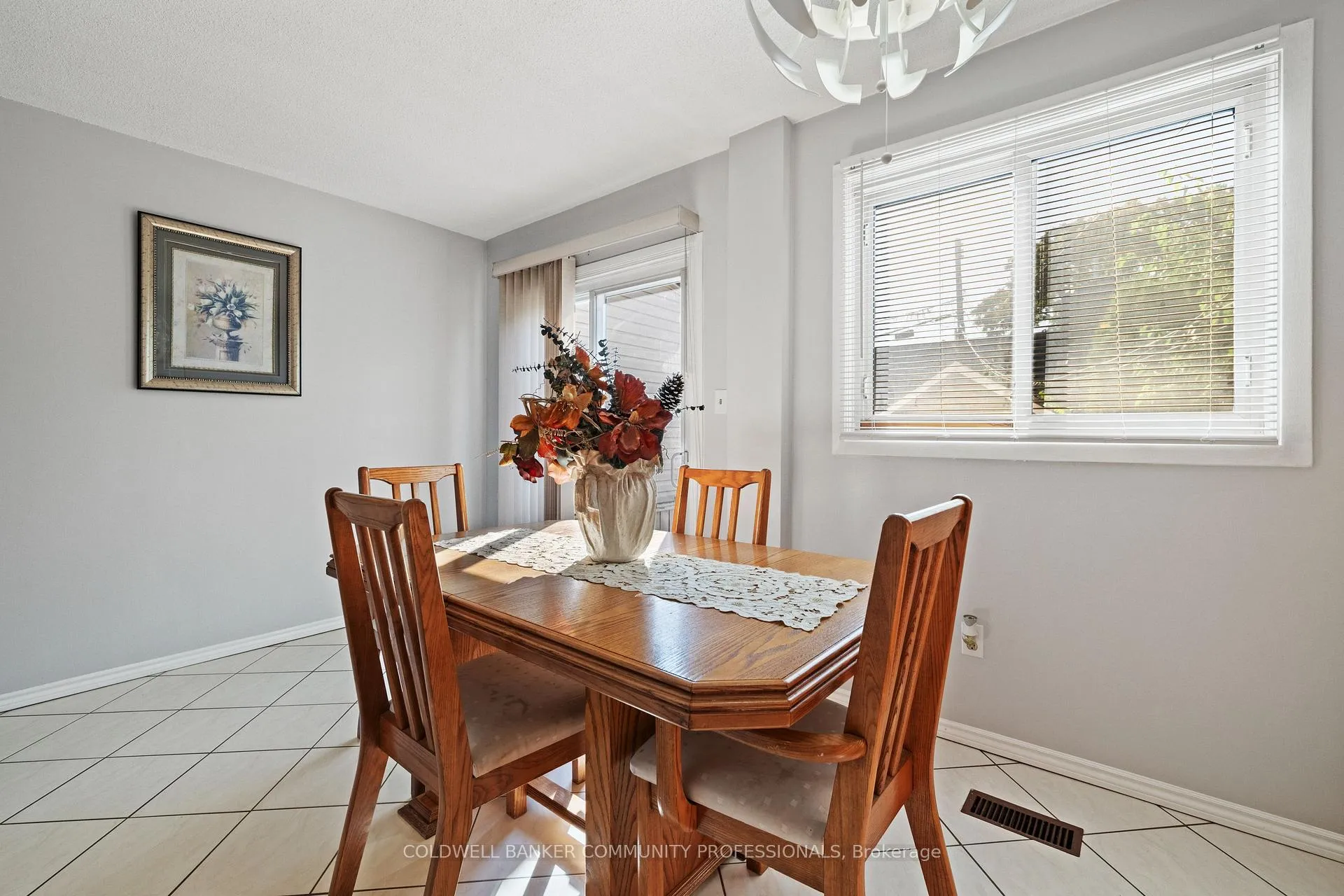 Photo 13 of 135 West Avenue N, Hamilton, Beasley — HOMEH