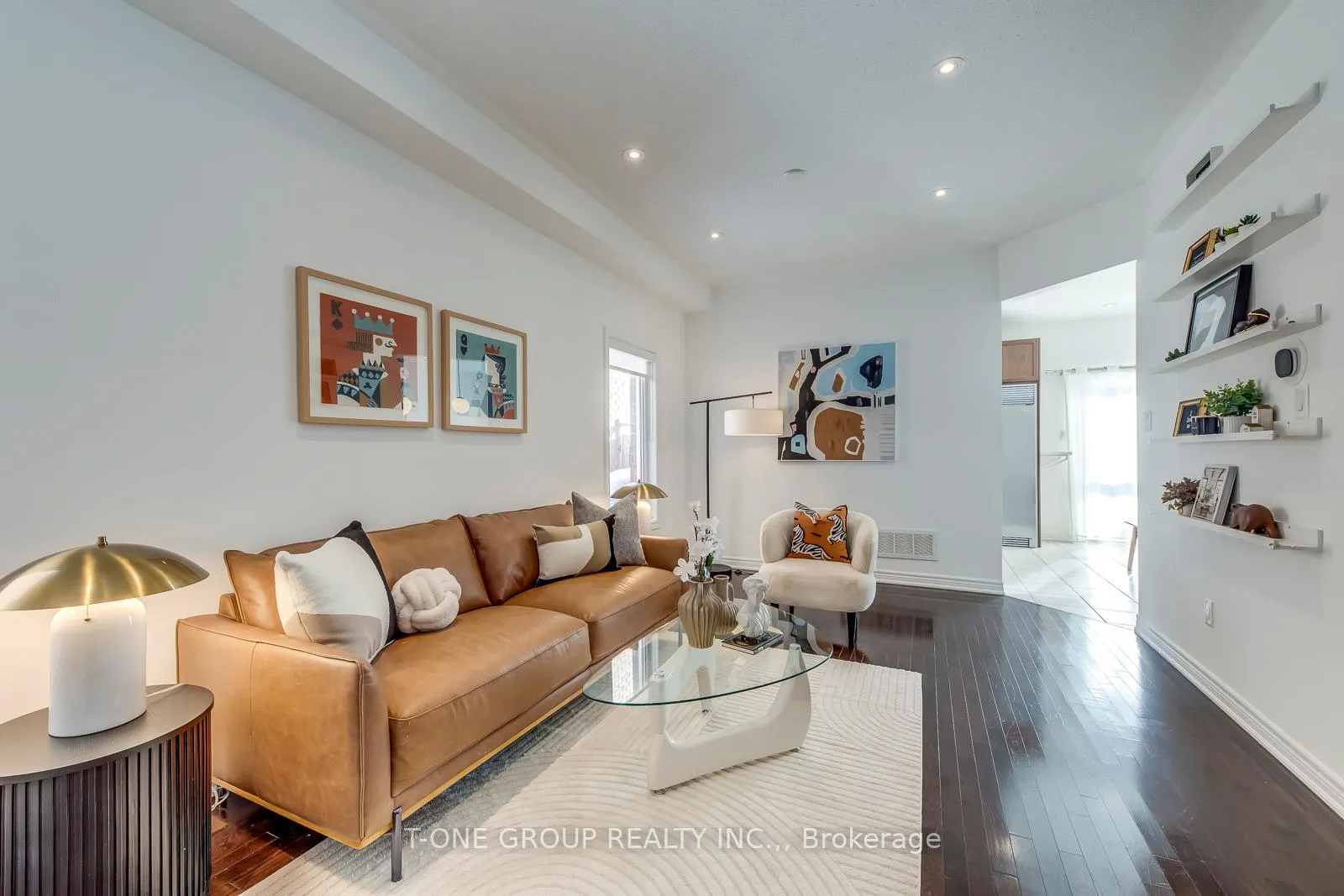 Photo 6 of 53 Lauderdale Drive, Vaughan, Patterson — HOMEH
