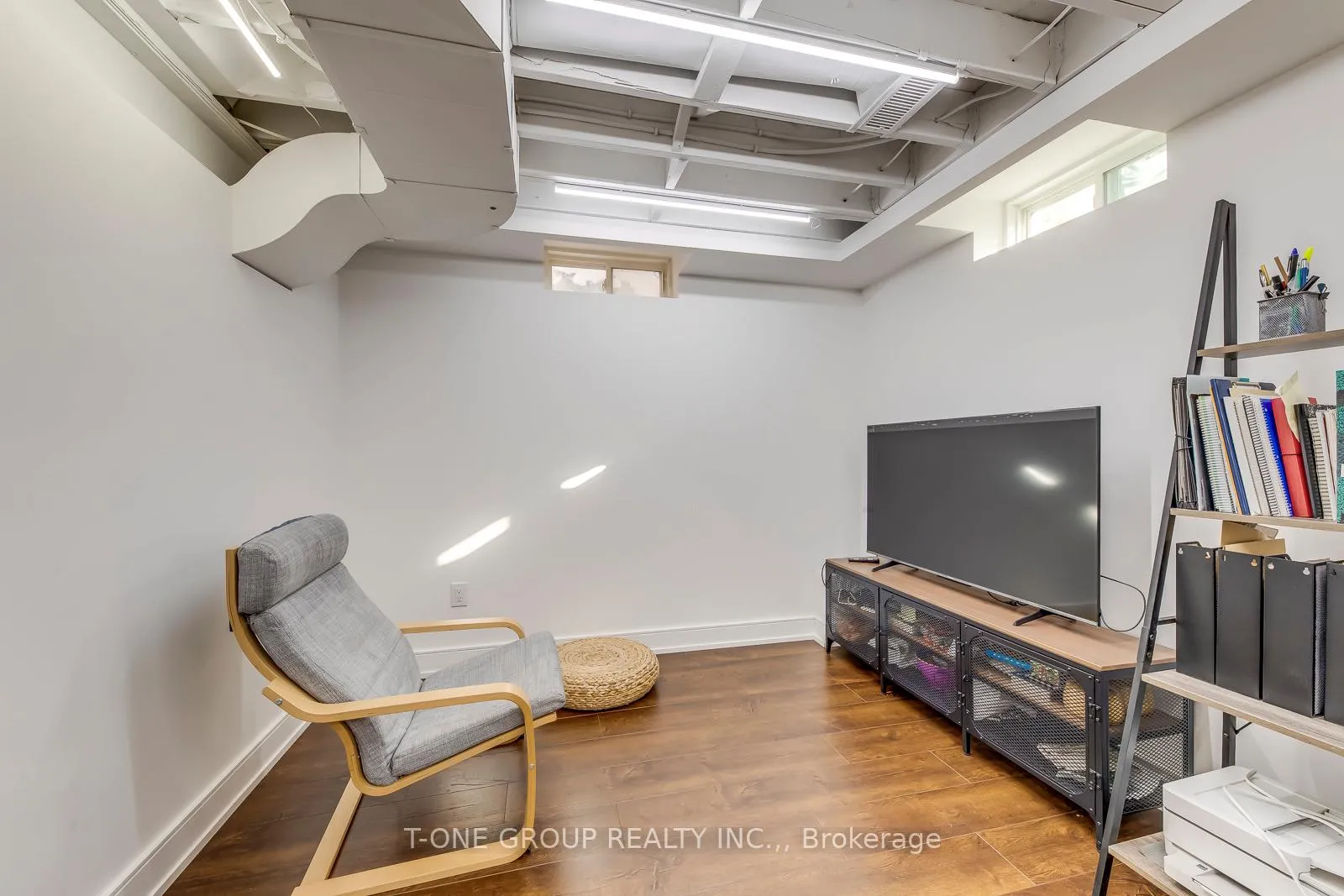 Photo 23 of 53 Lauderdale Drive, Vaughan, Patterson — HOMEH
