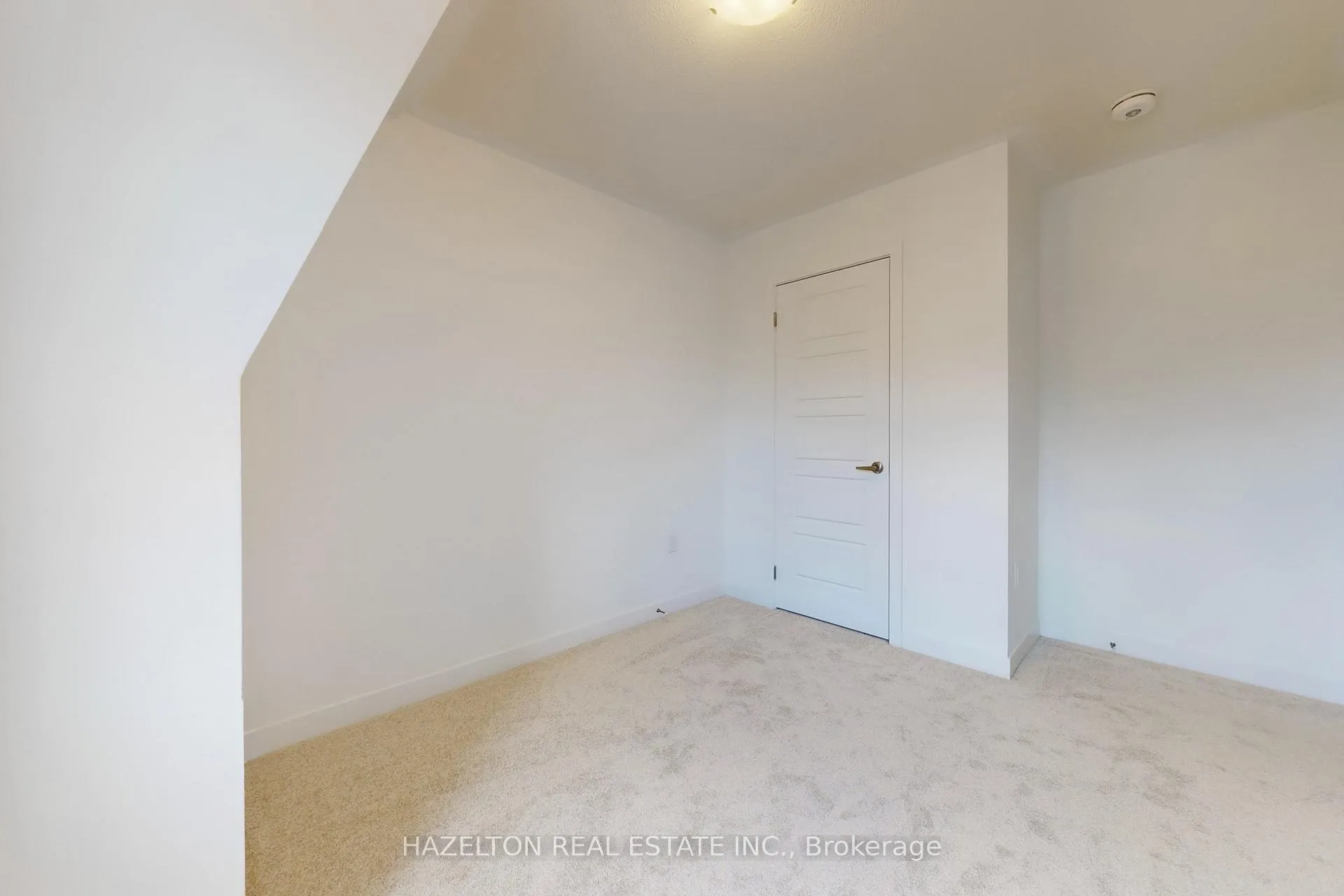 Photo 28 of 26 Calloway Way, Whitby, Downtown Whitby — HOMEH