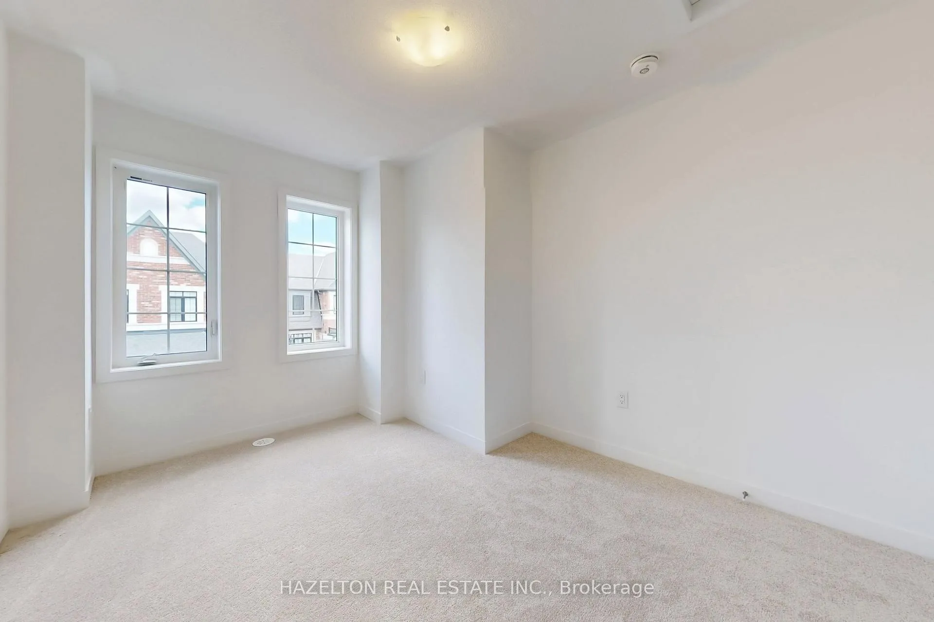 Photo 29 of 26 Calloway Way, Whitby, Downtown Whitby — HOMEH