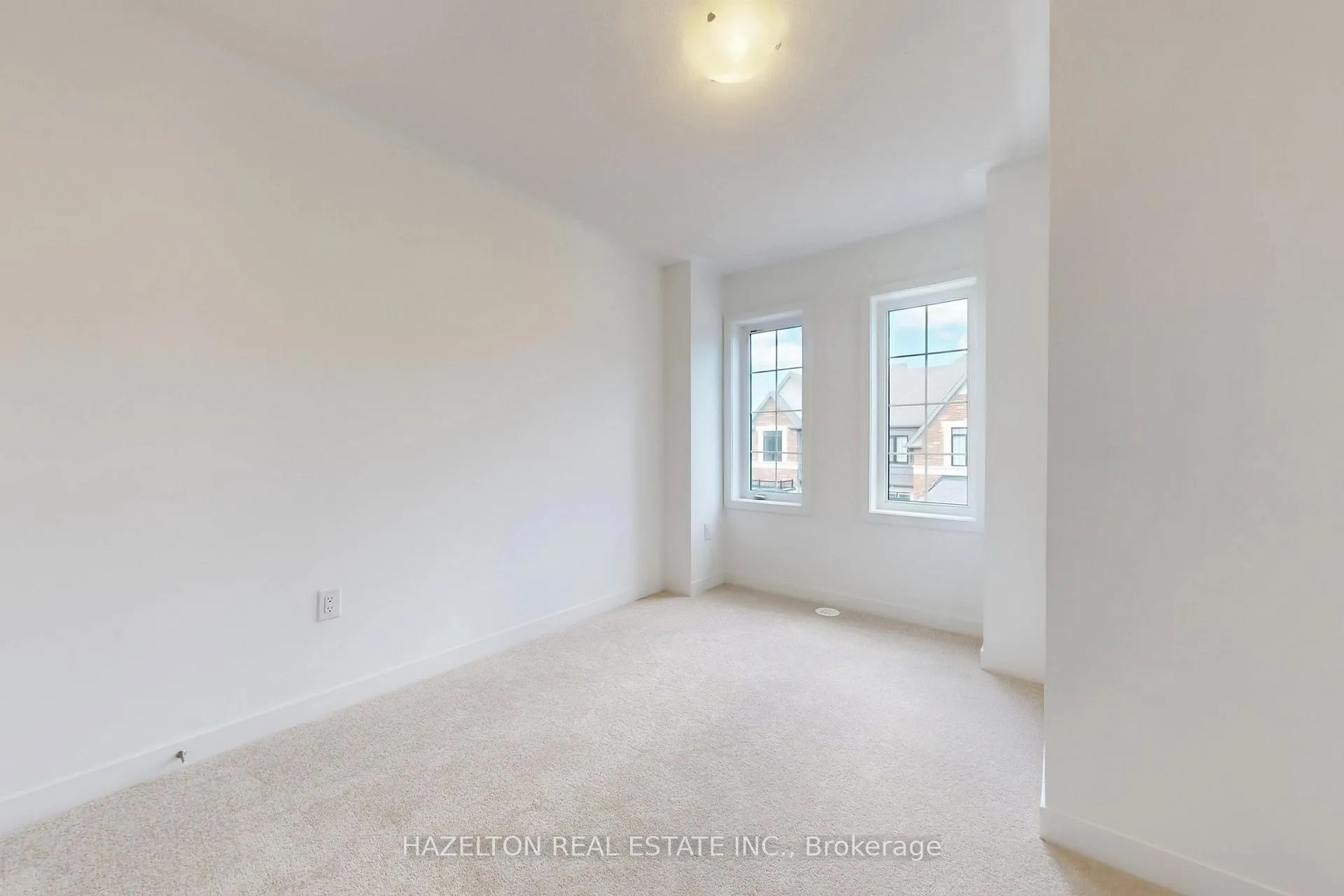 Photo 30 of 26 Calloway Way, Whitby, Downtown Whitby — HOMEH