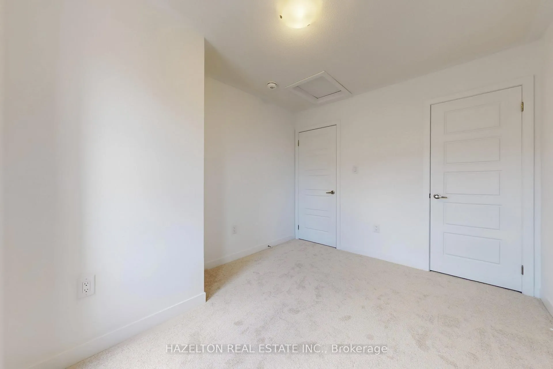 Photo 31 of 26 Calloway Way, Whitby, Downtown Whitby — HOMEH