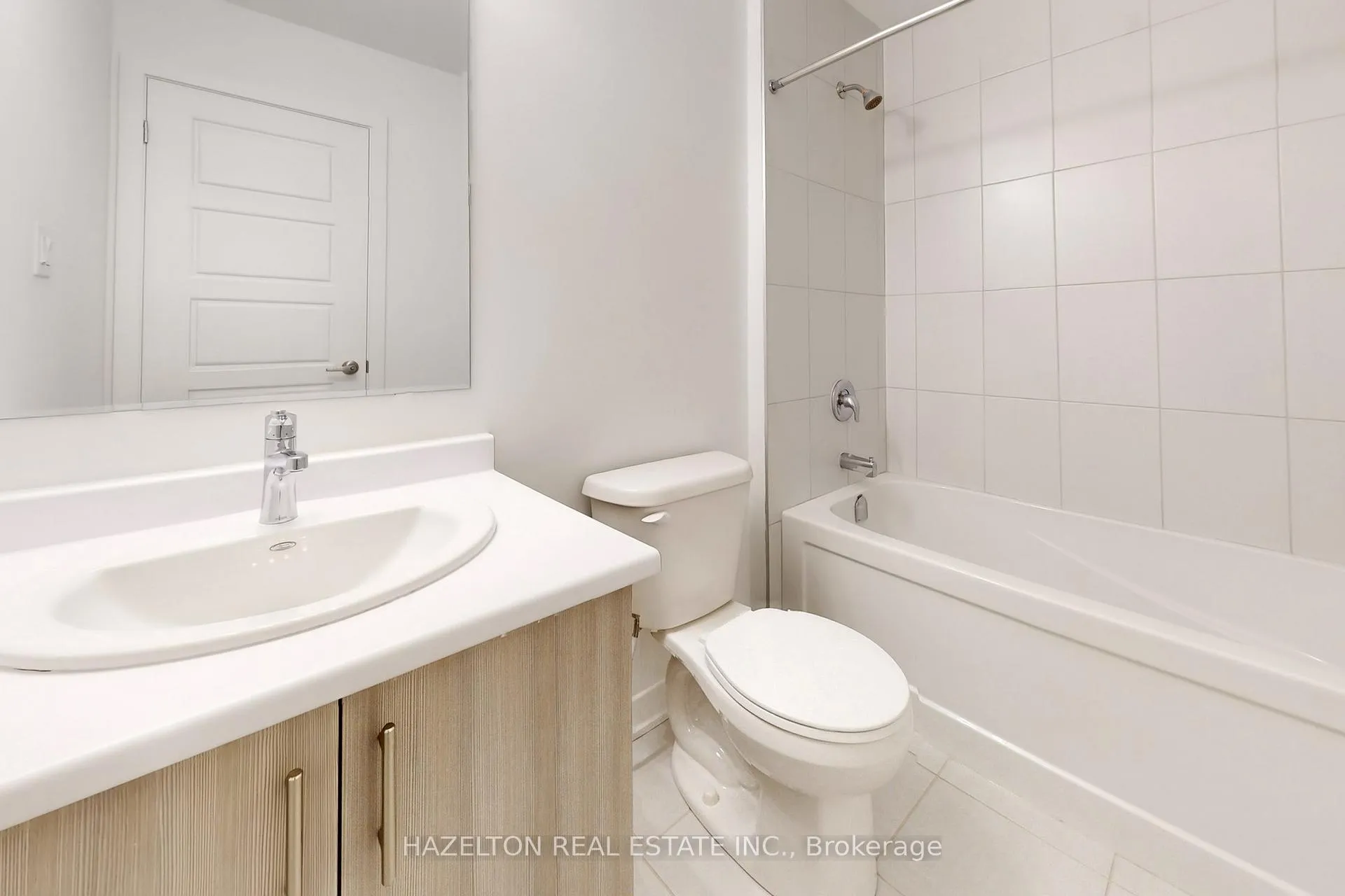 Photo 32 of 26 Calloway Way, Whitby, Downtown Whitby — HOMEH