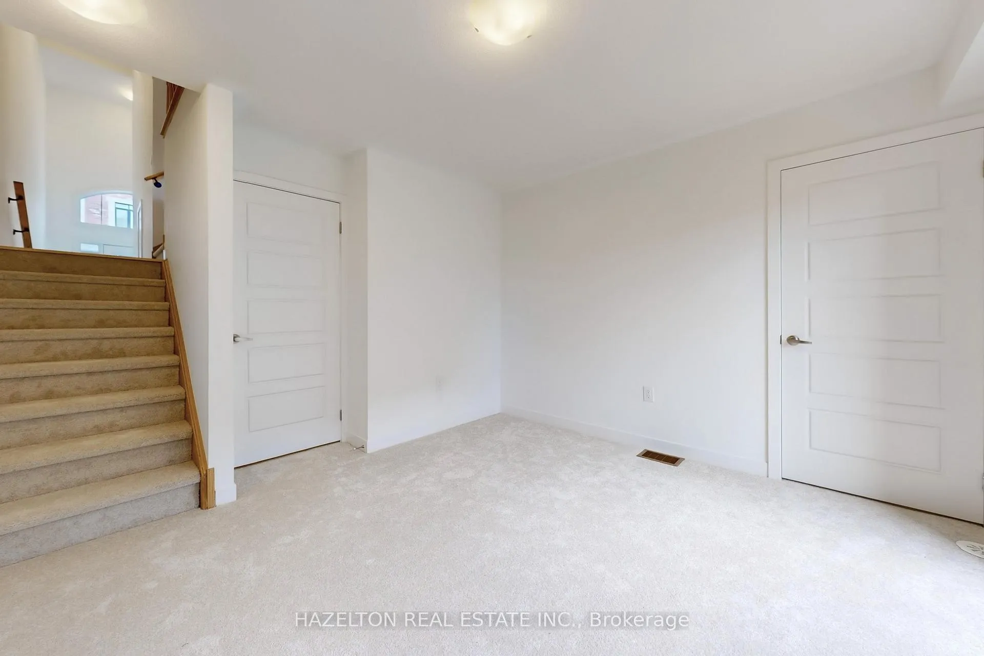 Photo 36 of 26 Calloway Way, Whitby, Downtown Whitby — HOMEH