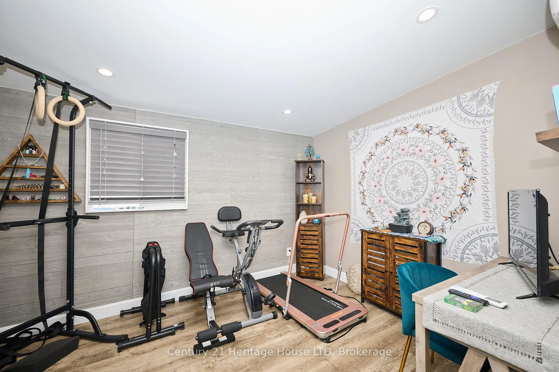 Photo 30 of 8845 Banting Avenue, Niagara Falls, Chippawa — HOMEH