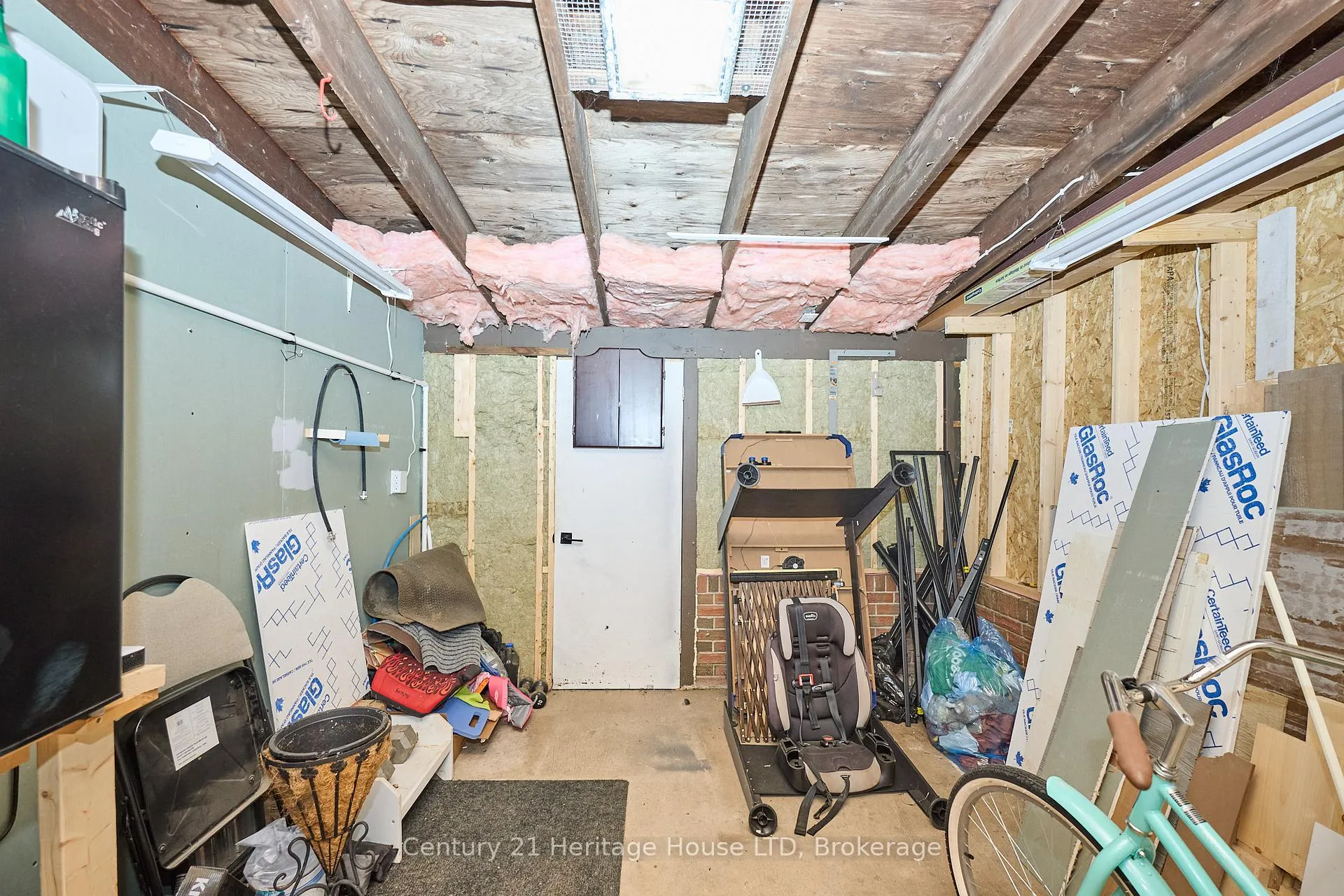 Photo 32 of 8845 Banting Avenue, Niagara Falls, Chippawa — HOMEH
