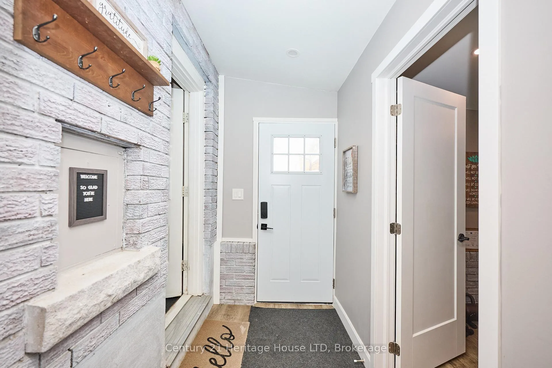 Photo 34 of 8845 Banting Avenue, Niagara Falls, Chippawa — HOMEH