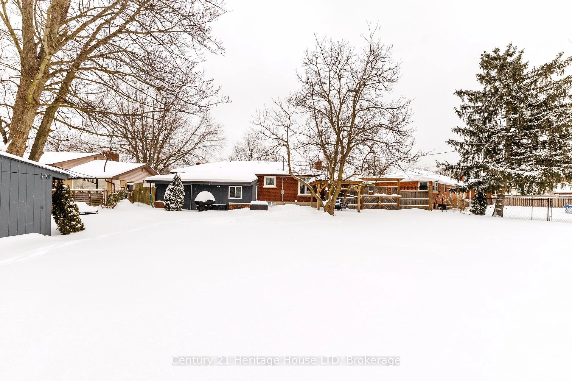 Photo 39 of 8845 Banting Avenue, Niagara Falls, Chippawa — HOMEH