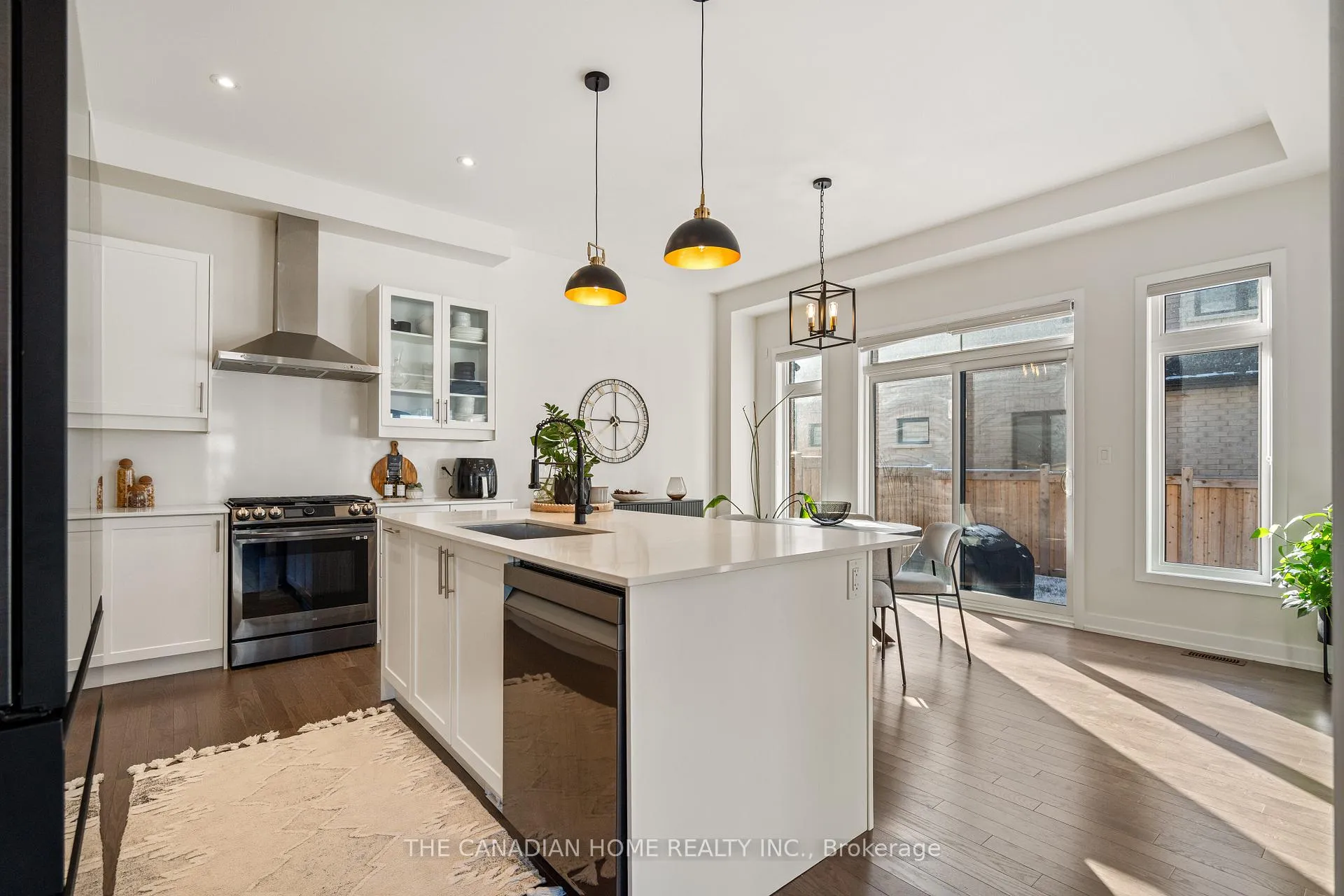Photo 15 of 1514 Wellwood Terrace, Milton, Cobban — HOMEH