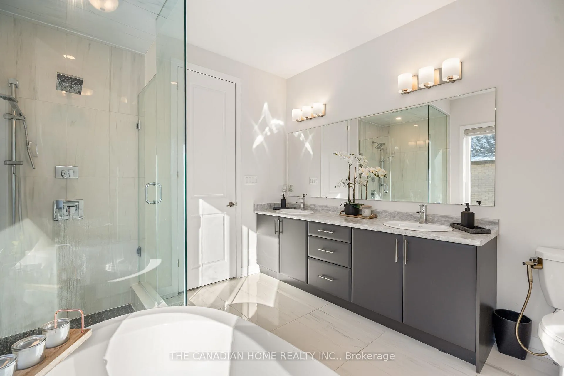 Photo 29 of 1514 Wellwood Terrace, Milton, Cobban — HOMEH
