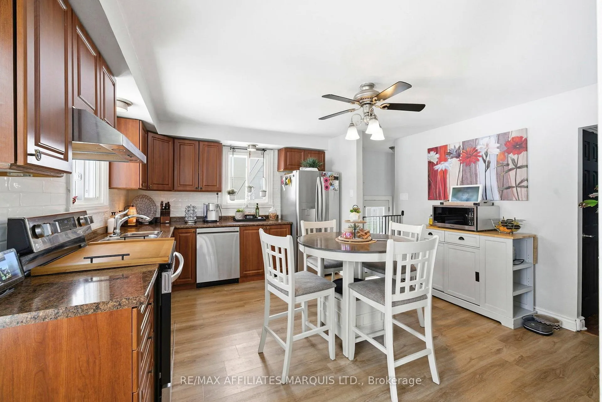 Photo 3 of 605 Twelfth Street E, Cornwall — HOMEH