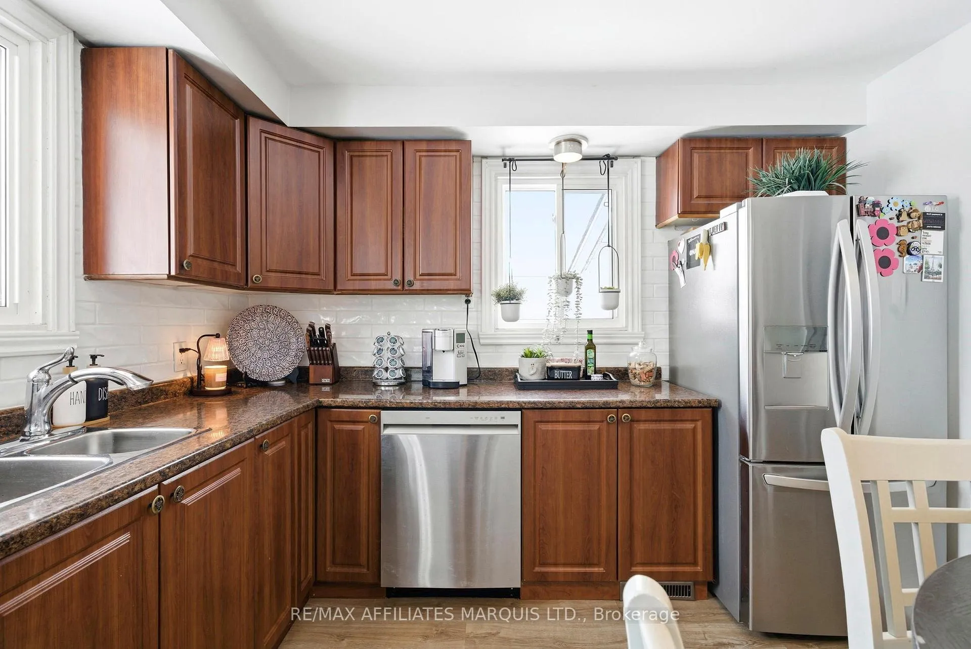 Photo 5 of 605 Twelfth Street E, Cornwall — HOMEH