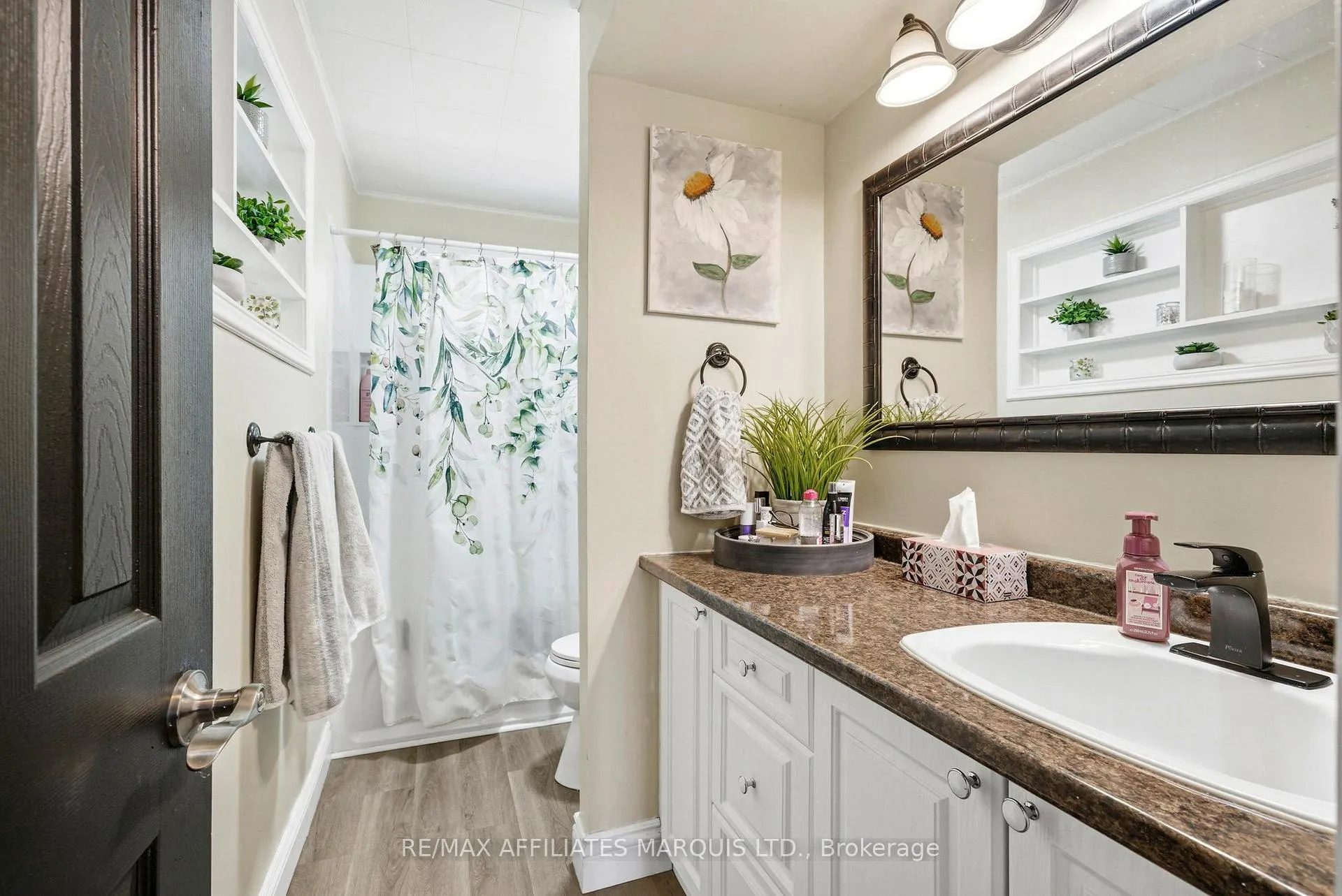 Photo 15 of 605 Twelfth Street E, Cornwall — HOMEH