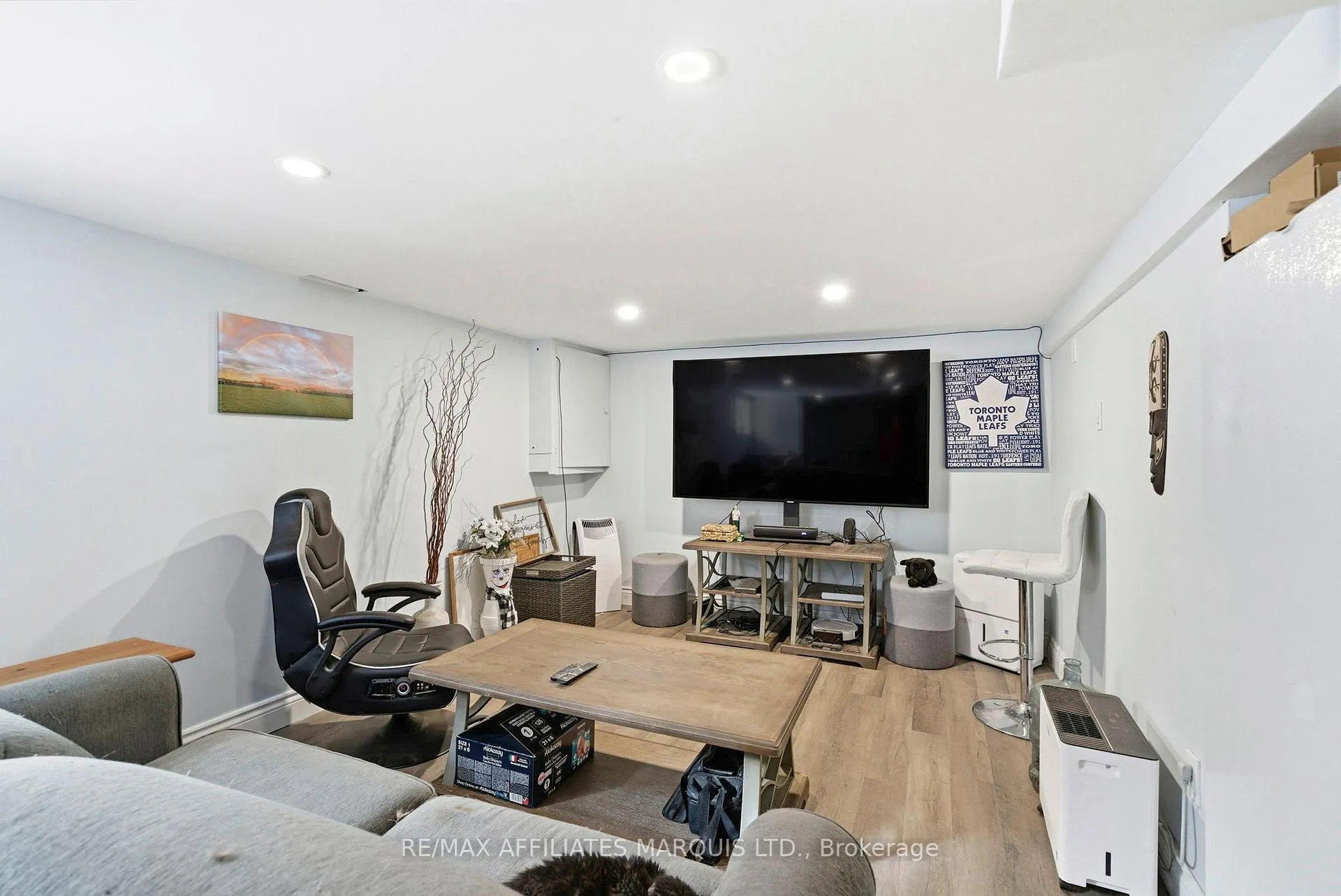 Photo 17 of 605 Twelfth Street E, Cornwall — HOMEH