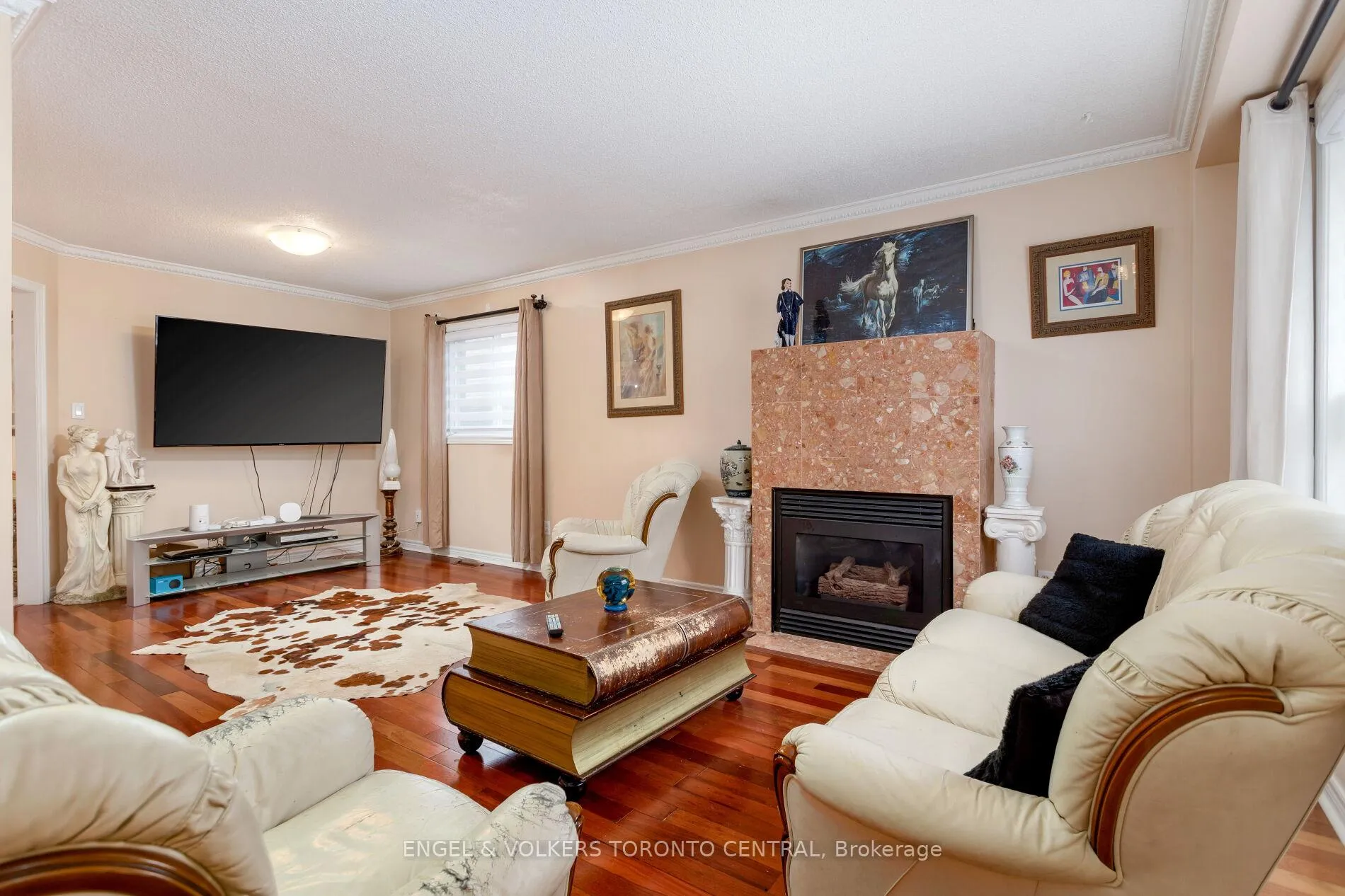 Photo 16 of 144 Claremont Lane, Vaughan, West Woodbridge — HOMEH