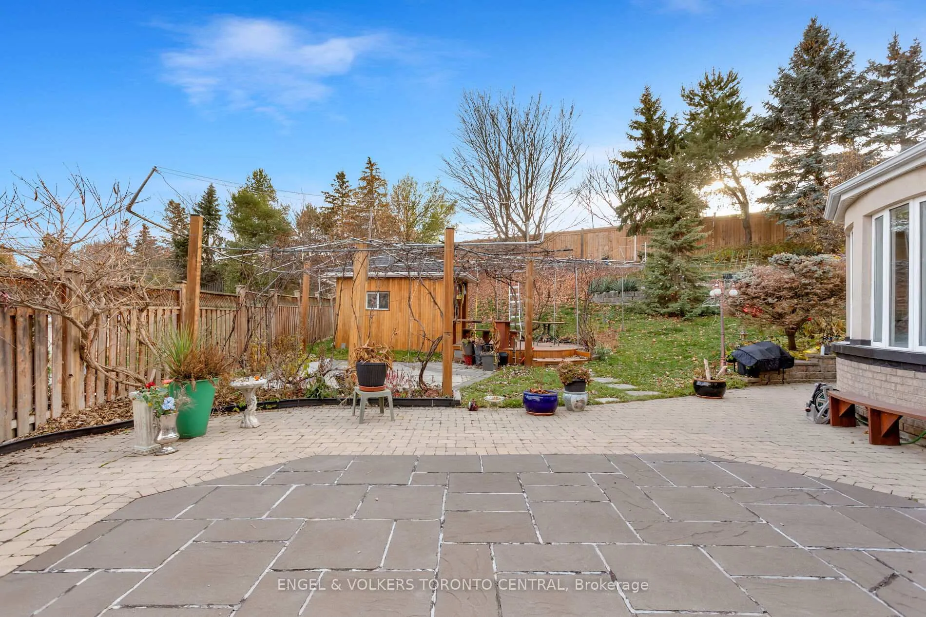 Photo 20 of 144 Claremont Lane, Vaughan, West Woodbridge — HOMEH